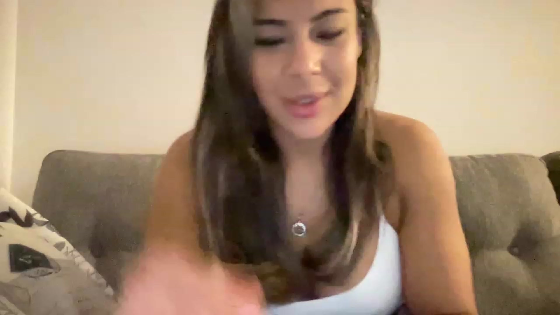 Gallery image thumbnail from LeahFitness's myfreecams stream on, 02/08/2023, 02:02 image 14 of 20