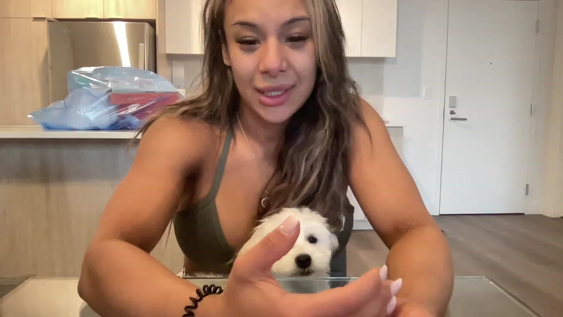 Gallery image thumbnail from LeahFitness's myfreecams stream on, 05/03/2023, 22:32 image 1 of 20
