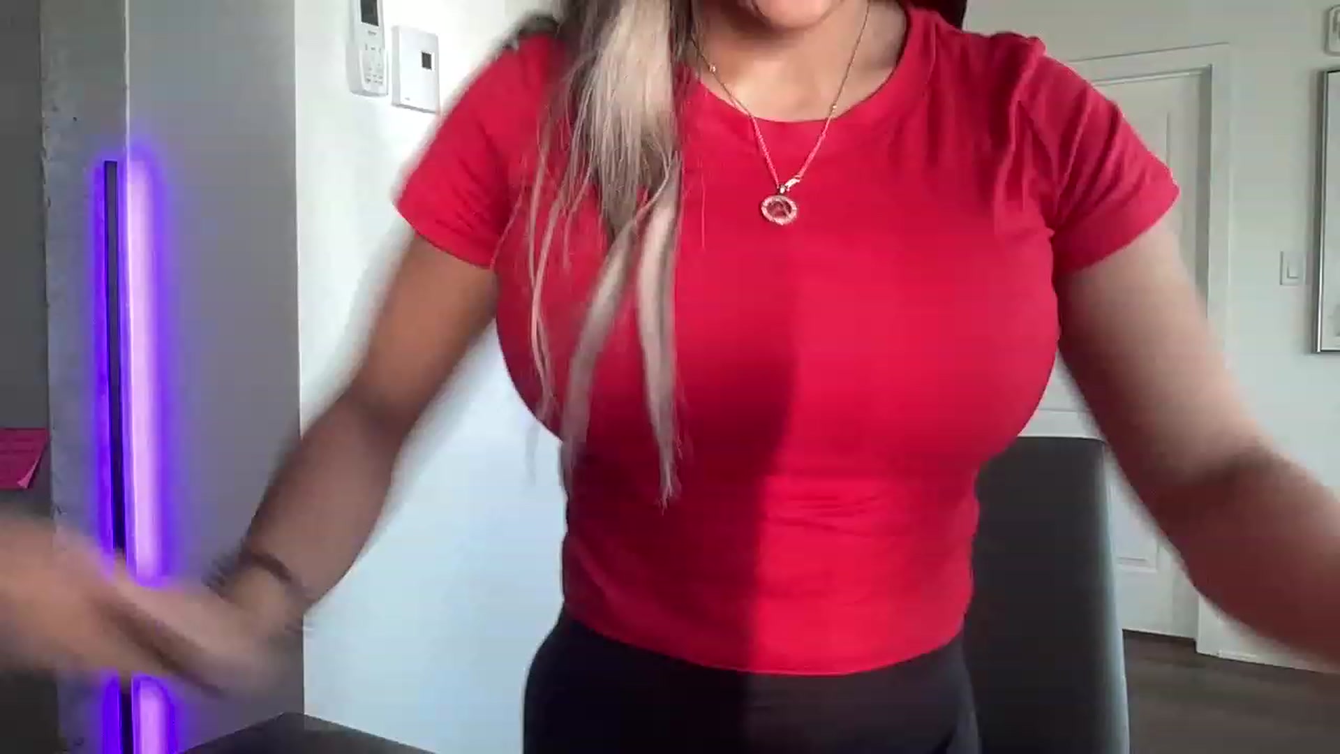 Gallery image thumbnail from LeahFitness's myfreecams stream on, 05/22/2023, 22:15 image 5 of 20