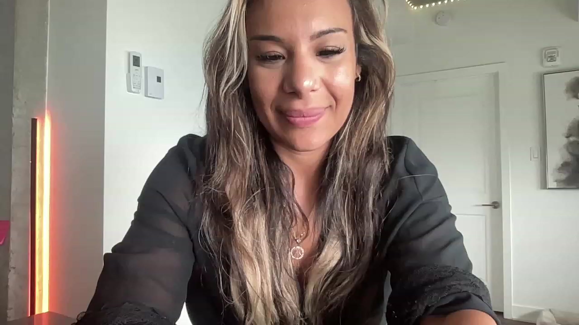 Gallery image thumbnail from LeahFitness's myfreecams stream on, 06/25/2023, 18:49 image 16 of 20