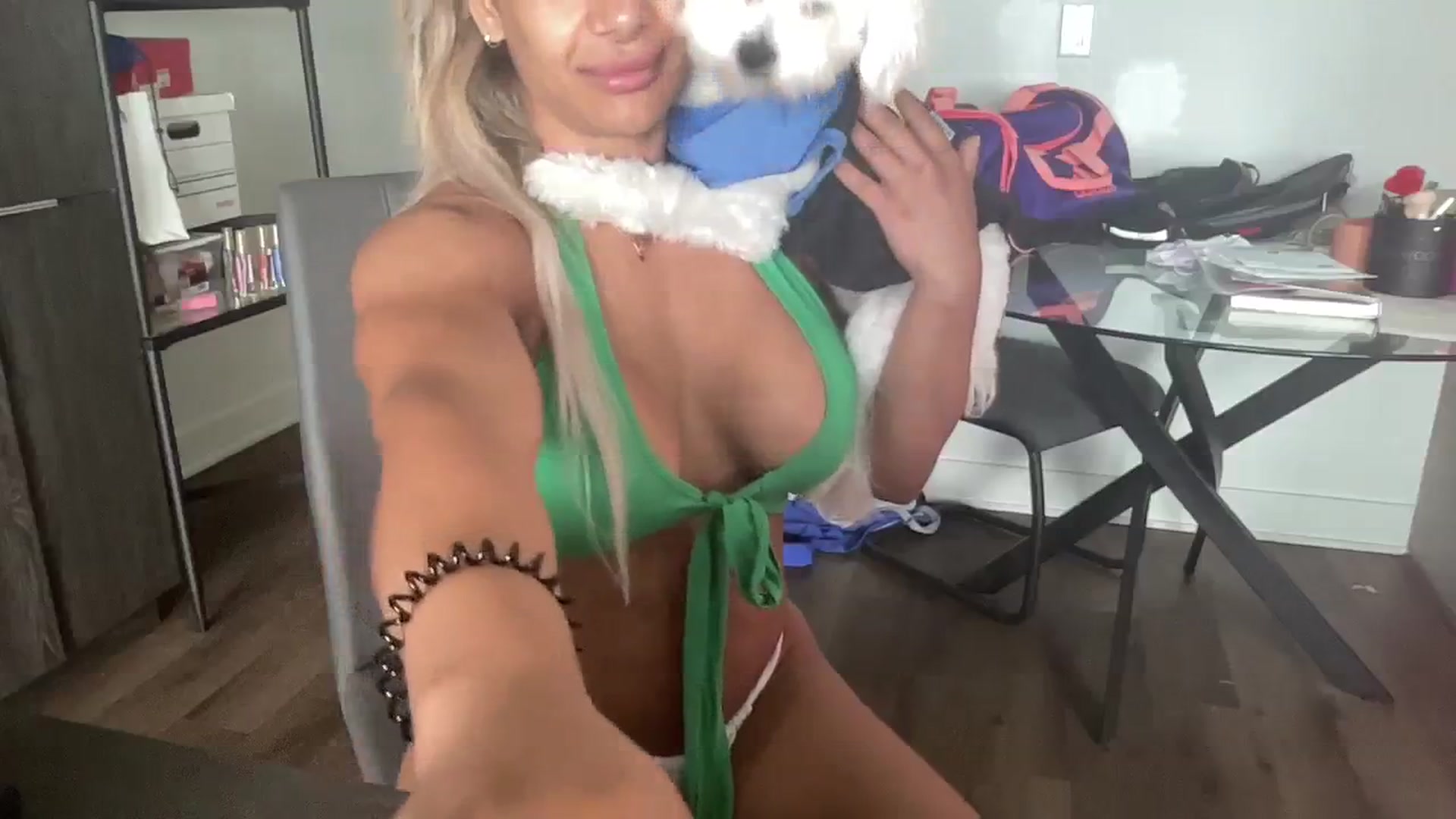 Gallery image thumbnail from LeahFitness's myfreecams stream on, 08/13/2023, 15:48 image 19 of 20