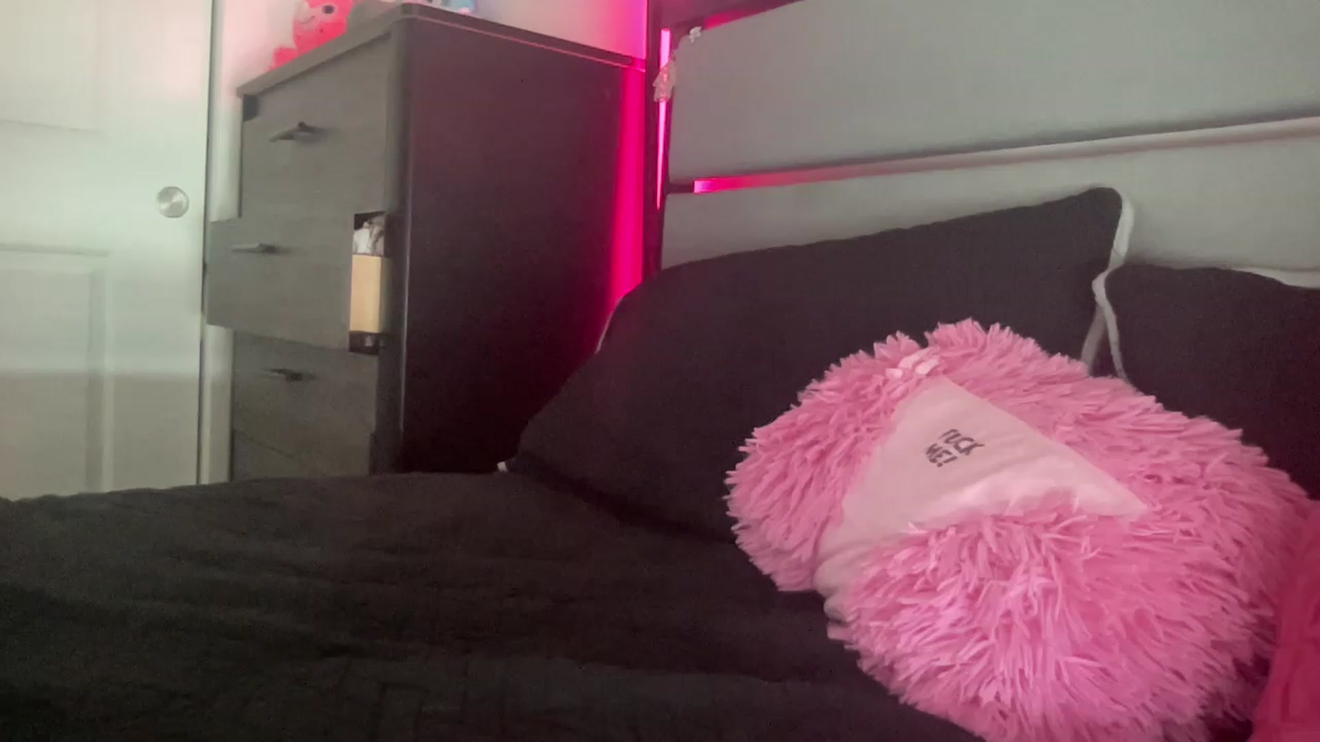 Gallery image thumbnail from LeahFitness's myfreecams stream on, 08/20/2023, 20:40 image 5 of 20
