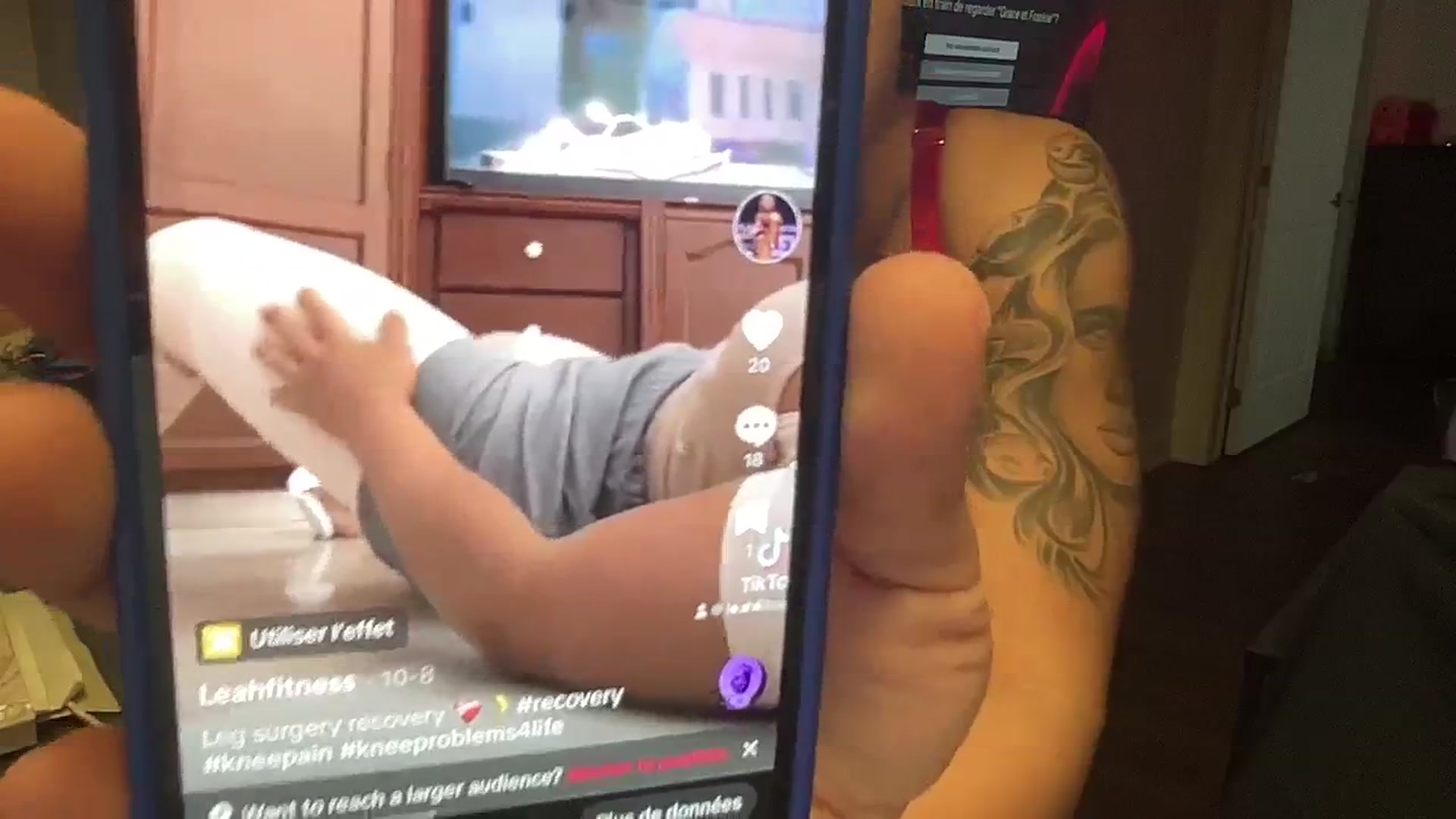 Gallery image thumbnail from LeahFitness's myfreecams stream on, 10/19/2023, 23:27 image 17 of 20