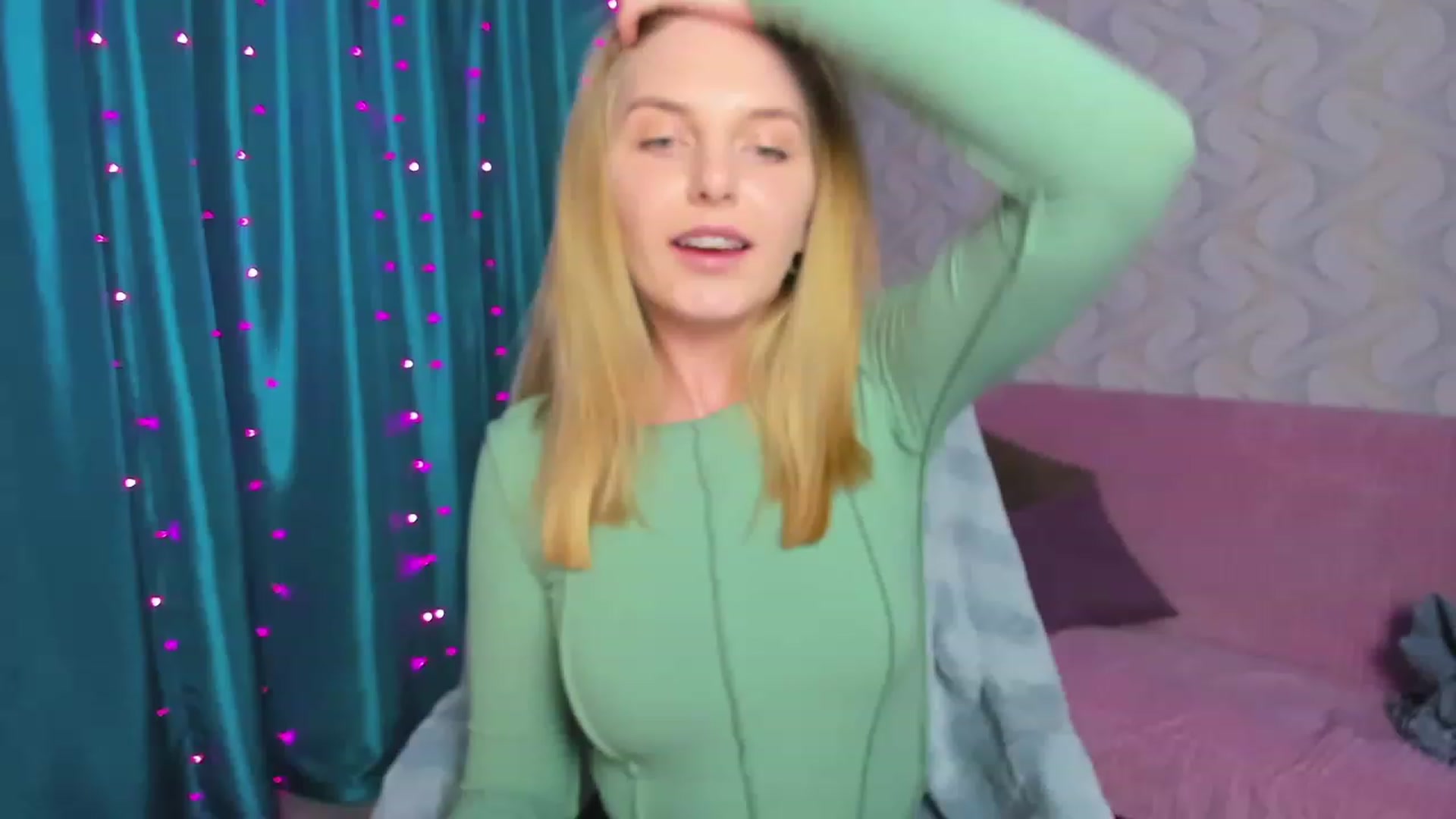 Gallery image thumbnail from LeahGotti7's myfreecams stream on, 12/06/2023, 20:31 image 4 of 20
