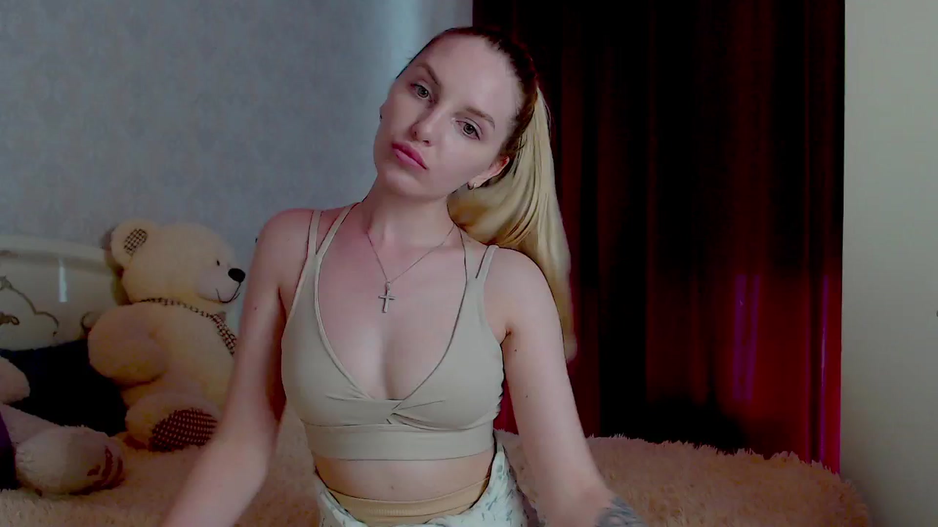 Gallery image thumbnail from LeahGotti7's myfreecams stream on, 06/06/2024, 11:53 image 15 of 20