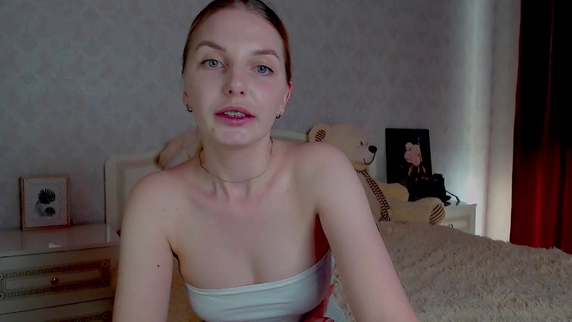 Gallery image thumbnail from LeahGotti7's myfreecams stream on, 06/07/2024, 16:45 image 10 of 20