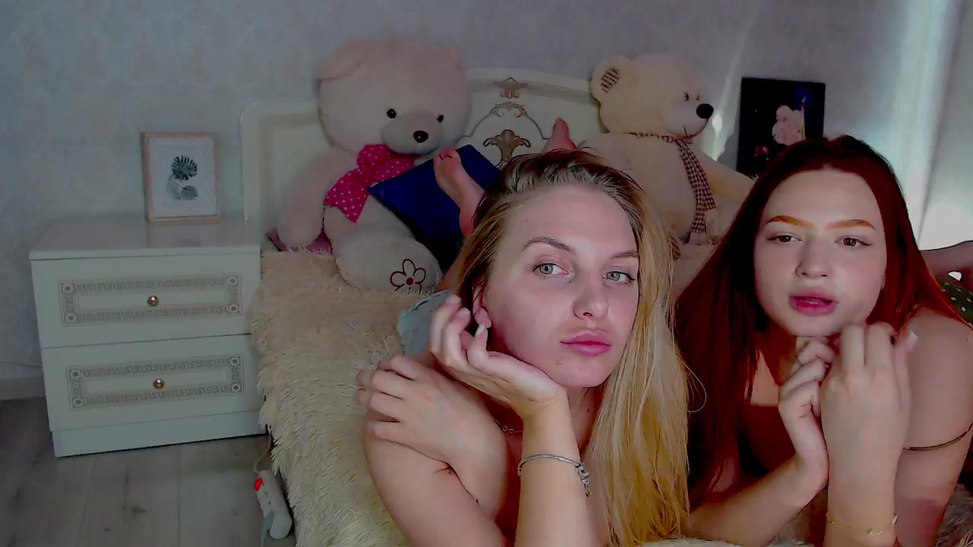 Gallery image thumbnail from LeahGotti7's myfreecams stream on, 06/19/2024, 16:06 image 19 of 20