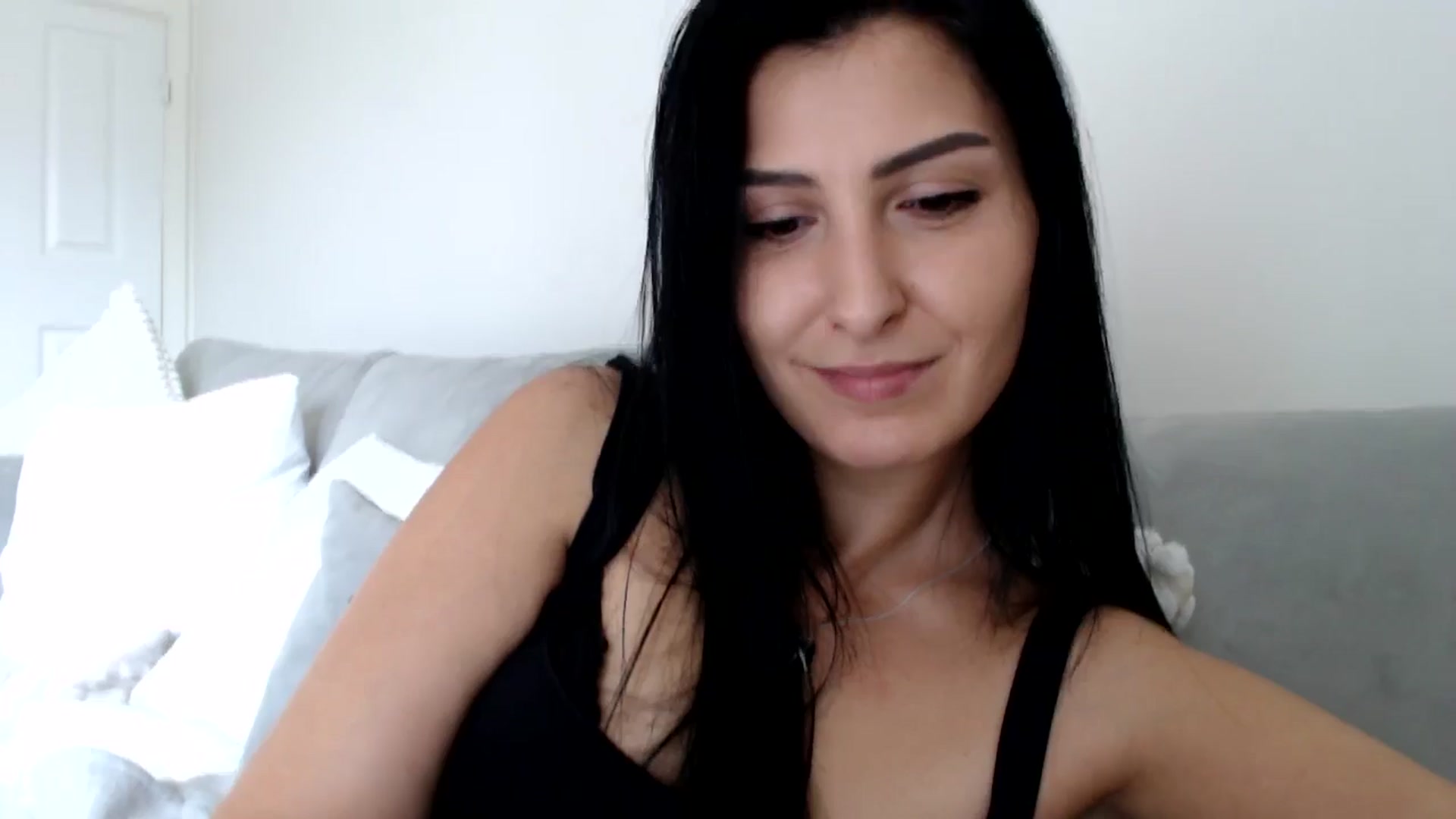 Gallery image thumbnail from LeahIson's myfreecams stream on, 05/28/2024, 12:24 image 18 of 20