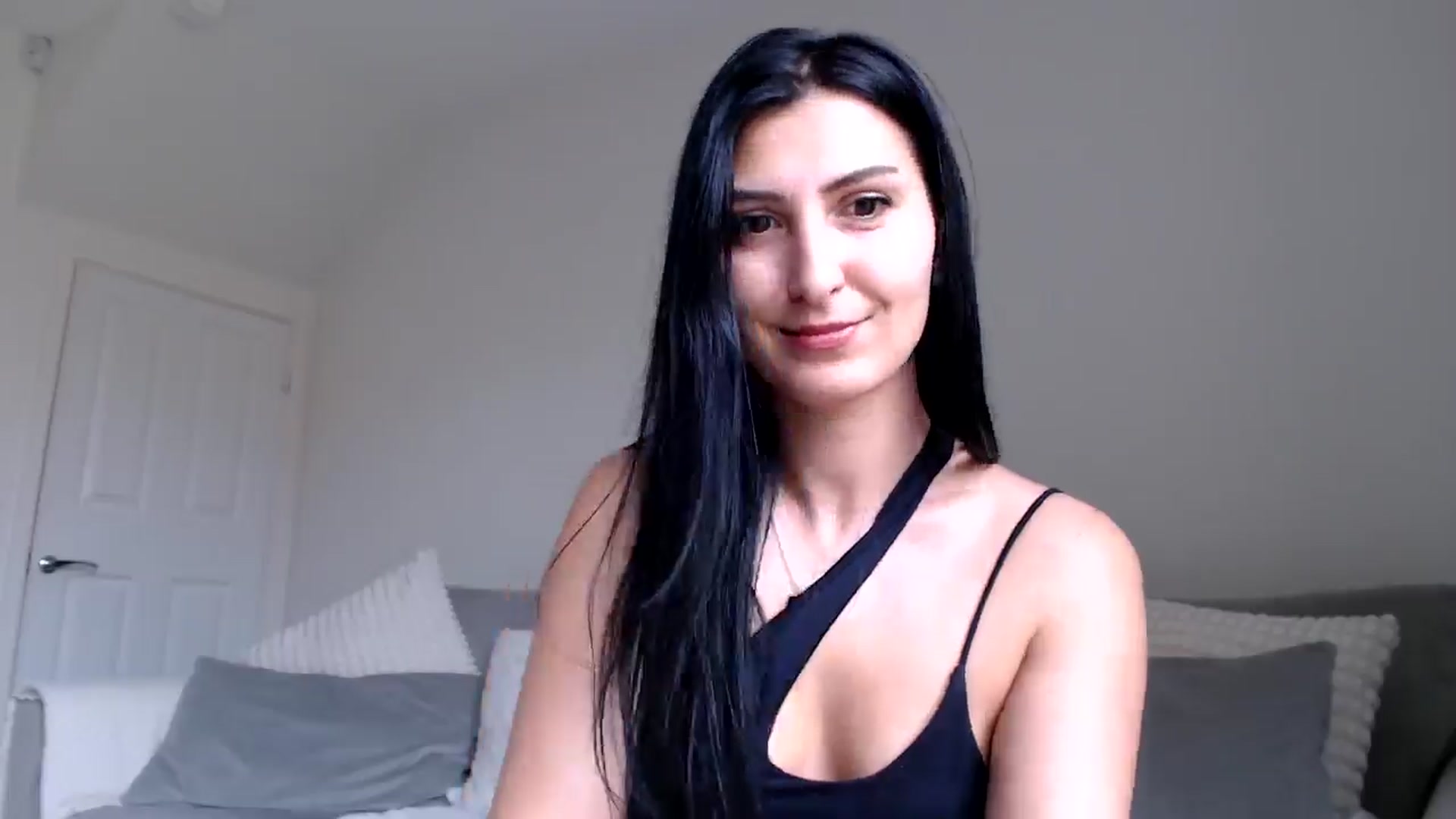 Gallery image thumbnail from LeahIson's myfreecams stream on, 05/29/2024, 12:43 image 17 of 20