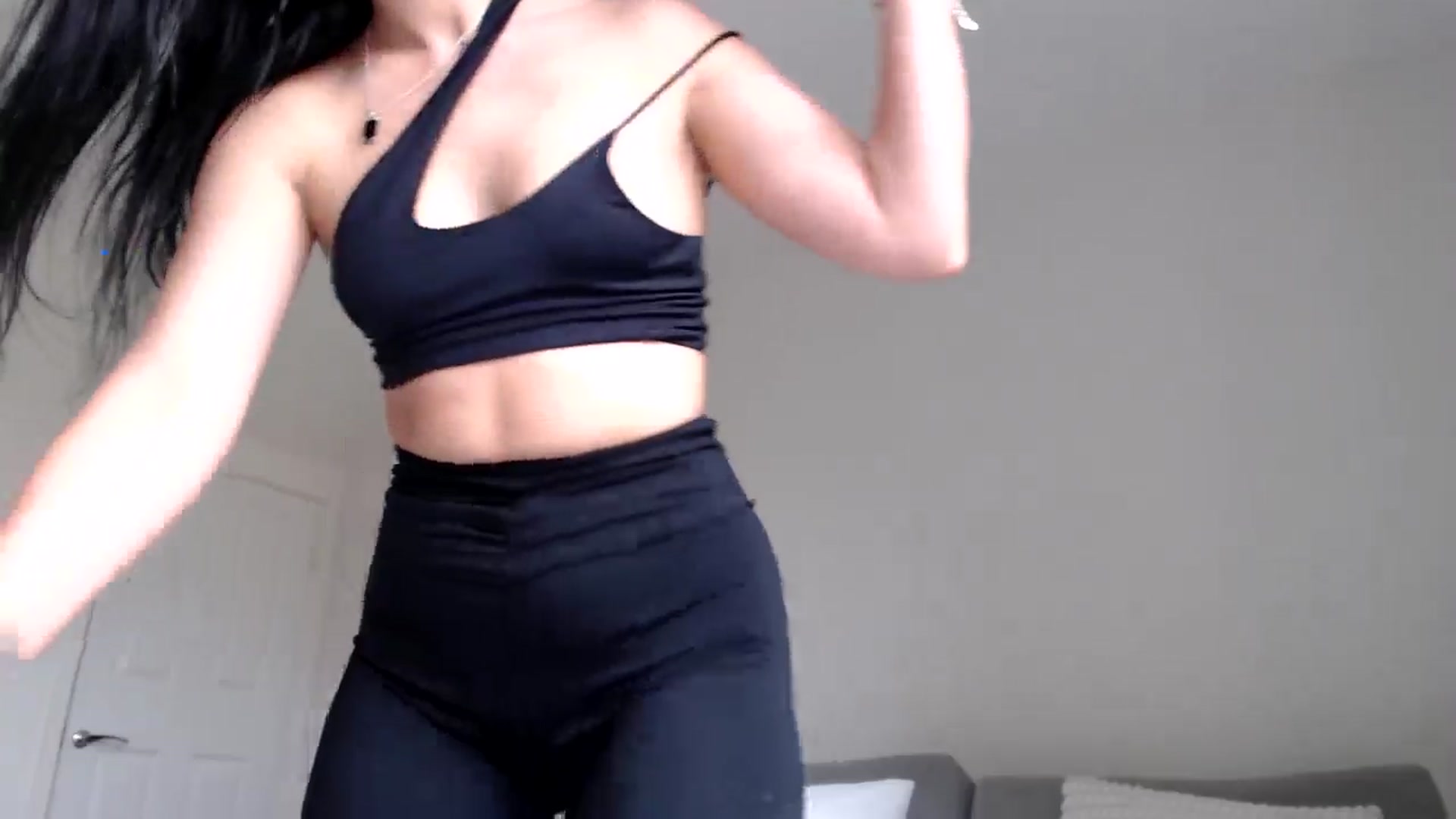 Gallery image thumbnail from LeahIson's myfreecams stream on, 05/29/2024, 13:21 image 20 of 20