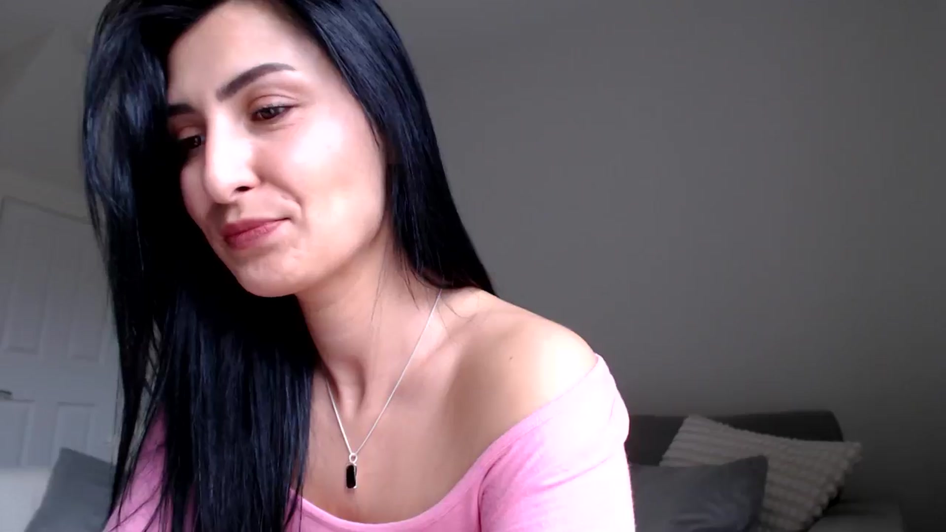 Gallery image thumbnail from LeahIson's myfreecams stream on, 05/30/2024, 09:58 image 6 of 20