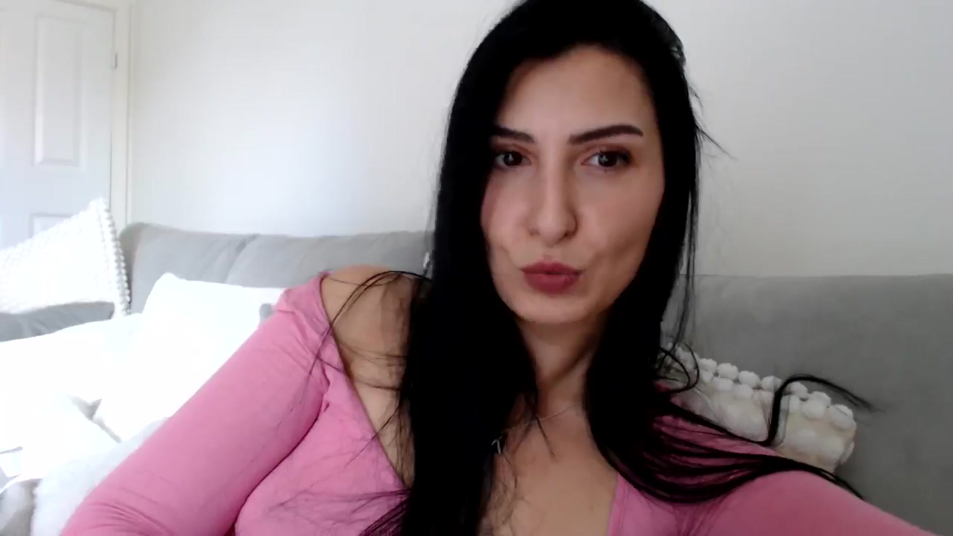 Gallery image thumbnail from LeahIson's myfreecams stream on, 05/30/2024, 09:58 image 20 of 20