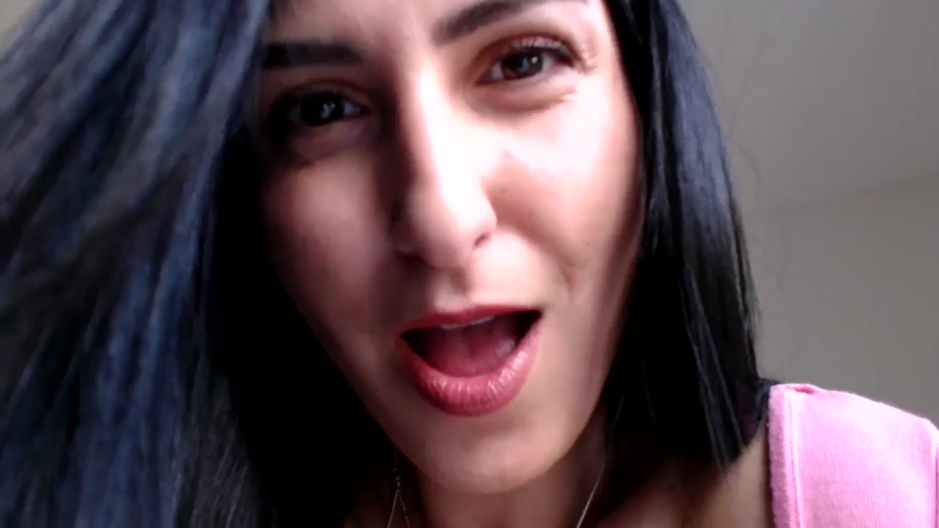 Gallery image thumbnail from LeahIson's myfreecams stream on, 05/30/2024, 10:21 image 15 of 20