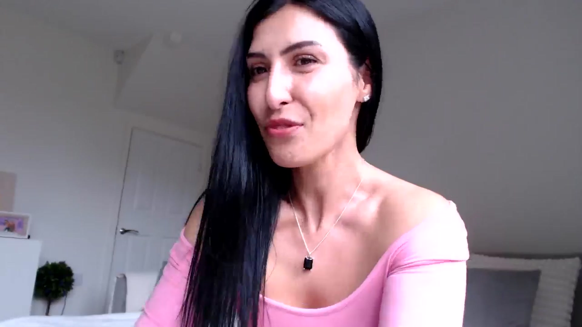 Gallery image thumbnail from LeahIson's myfreecams stream on, 05/30/2024, 11:51 image 8 of 20