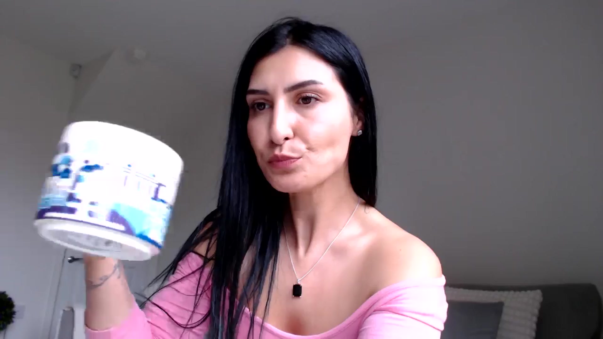 Gallery image thumbnail from LeahIson's myfreecams stream on, 05/30/2024, 11:51 image 6 of 20