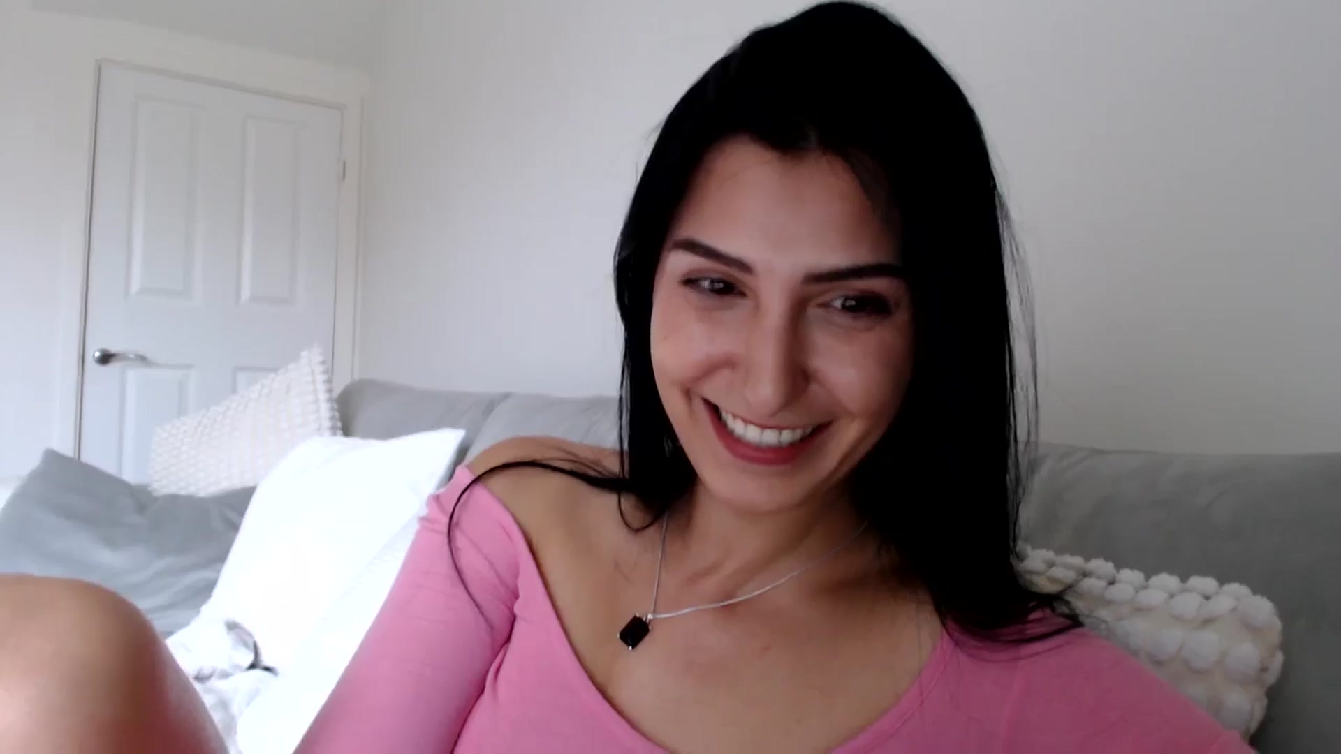 Gallery image thumbnail from LeahIson's myfreecams stream on, 05/30/2024, 12:54 image 12 of 20