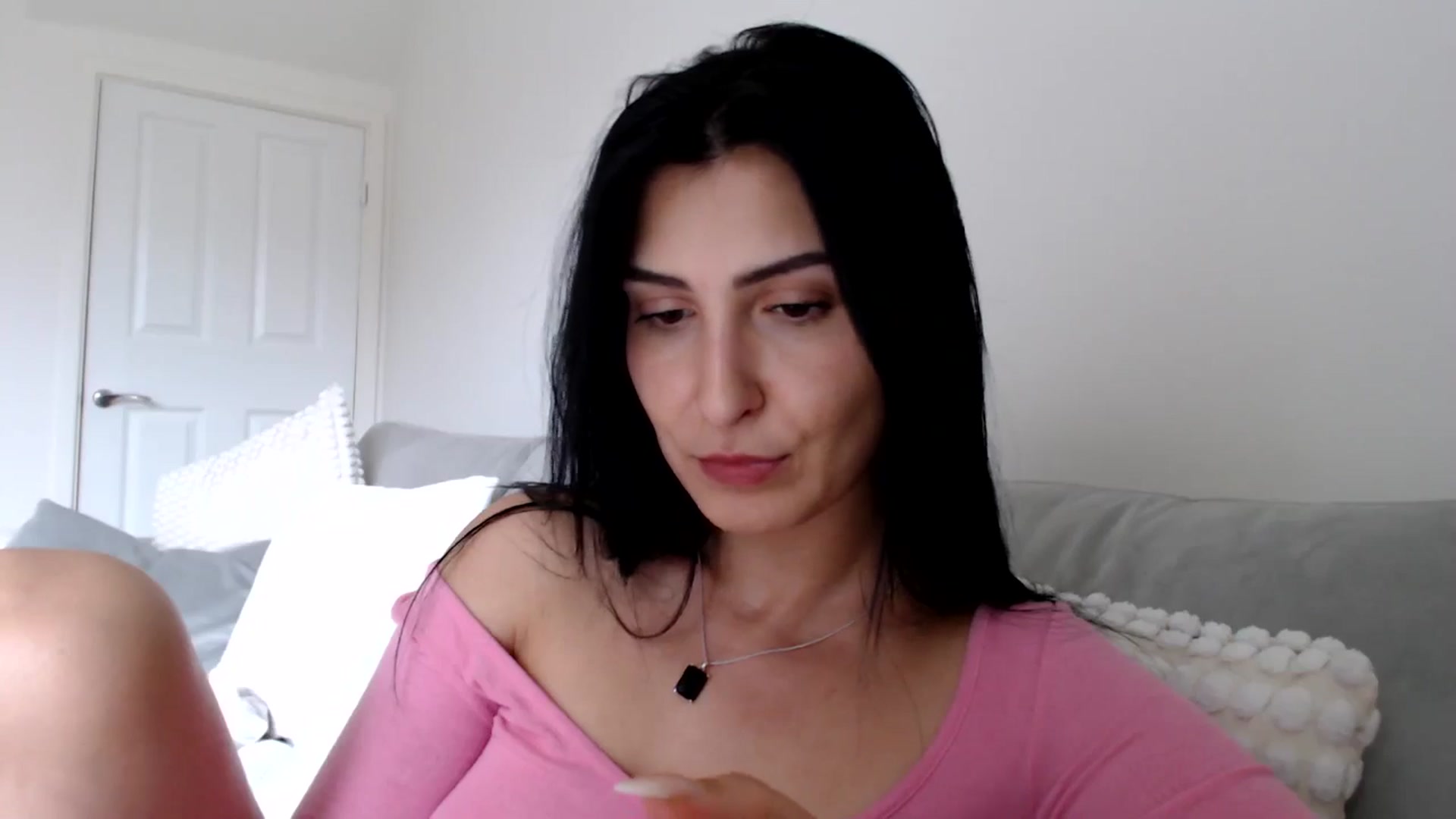 Gallery image thumbnail from LeahIson's myfreecams stream on, 05/30/2024, 12:54 image 14 of 20