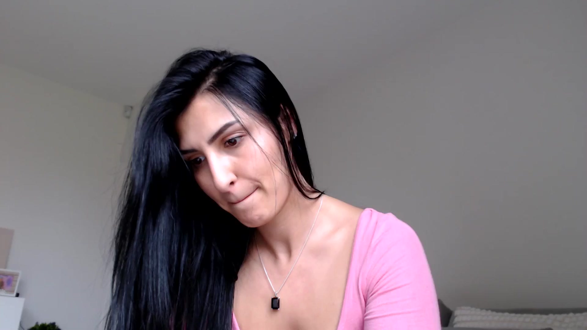 Gallery image thumbnail from LeahIson's myfreecams stream on, 05/30/2024, 12:54 image 1 of 20