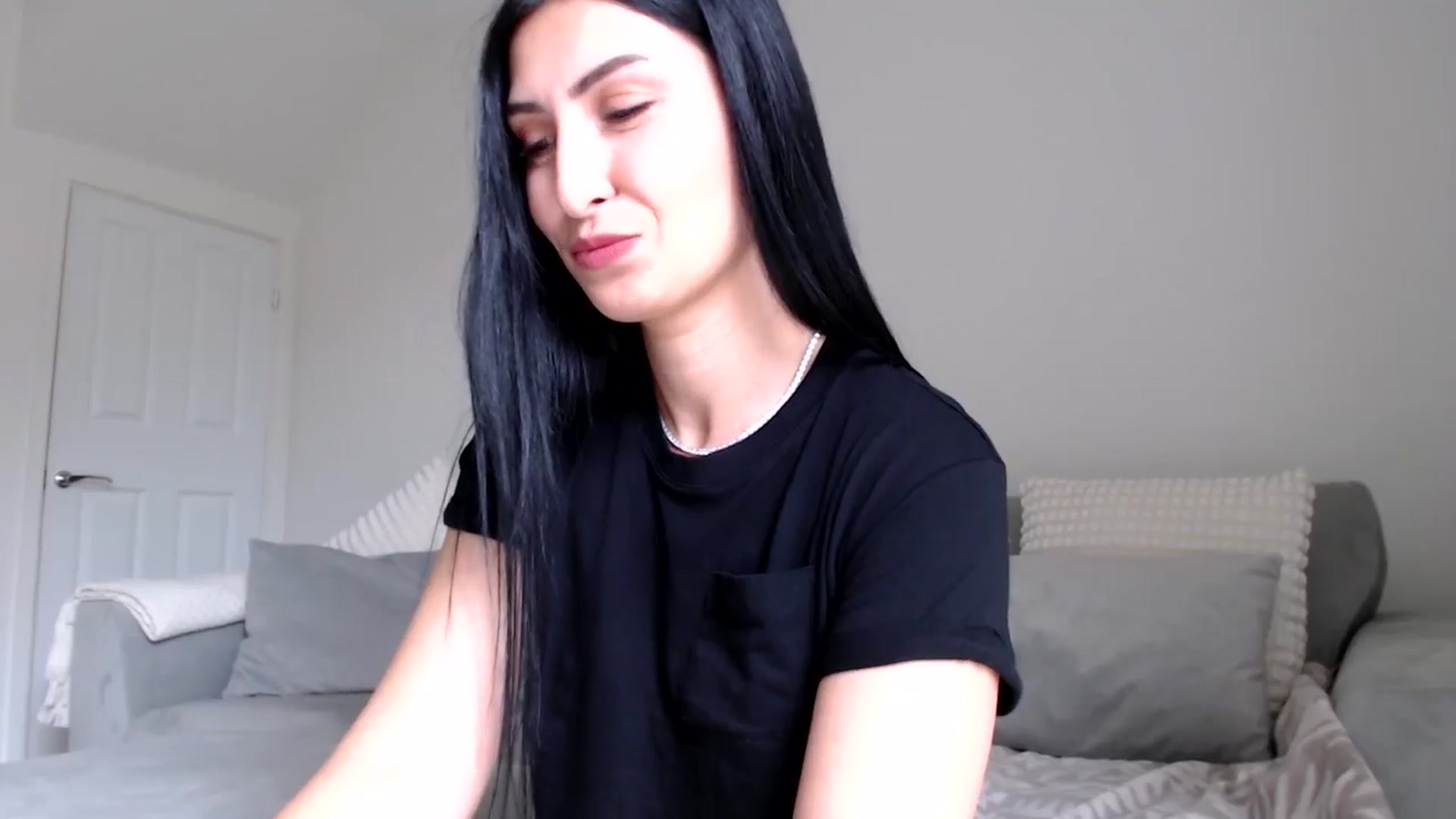 Gallery image thumbnail from LeahIson's myfreecams stream on, 06/04/2024, 10:57 image 6 of 20