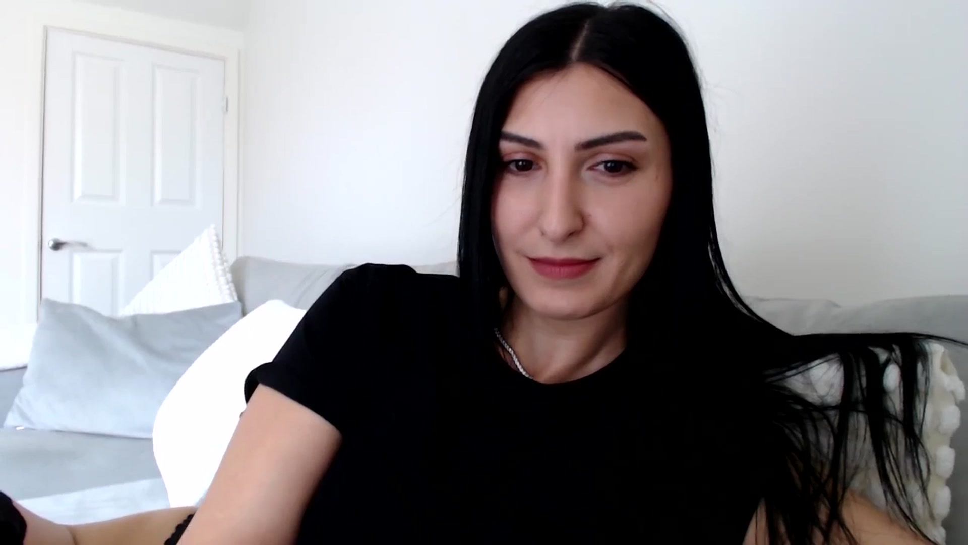 Gallery image thumbnail from LeahIson's myfreecams stream on, 06/04/2024, 10:57 image 18 of 20