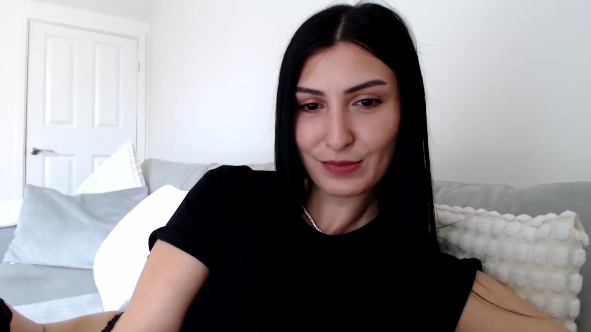 Gallery image thumbnail from LeahIson's myfreecams stream on, 06/04/2024, 10:57 image 17 of 20