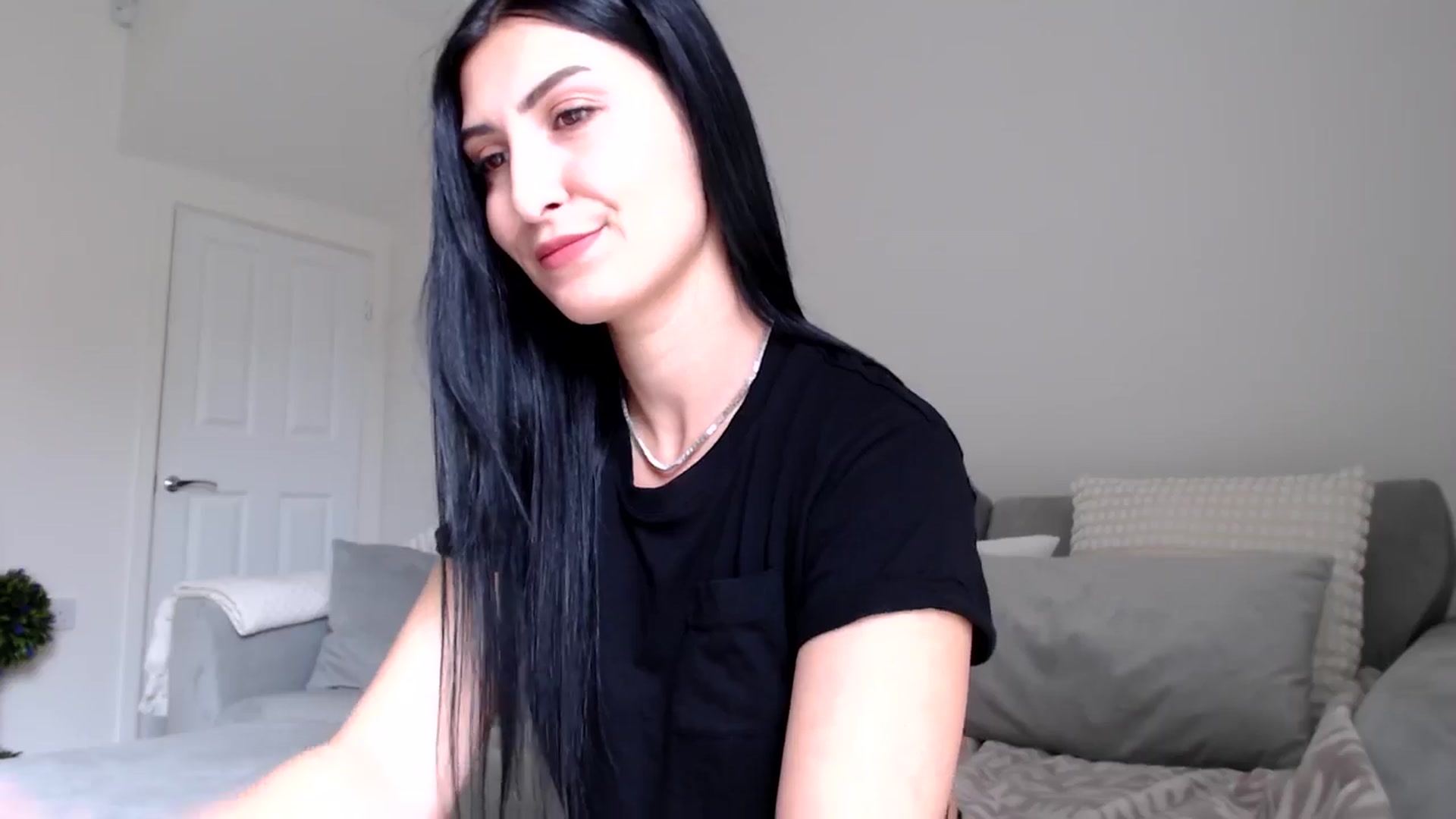 Gallery image thumbnail from LeahIson's myfreecams stream on, 06/04/2024, 10:57 image 11 of 20