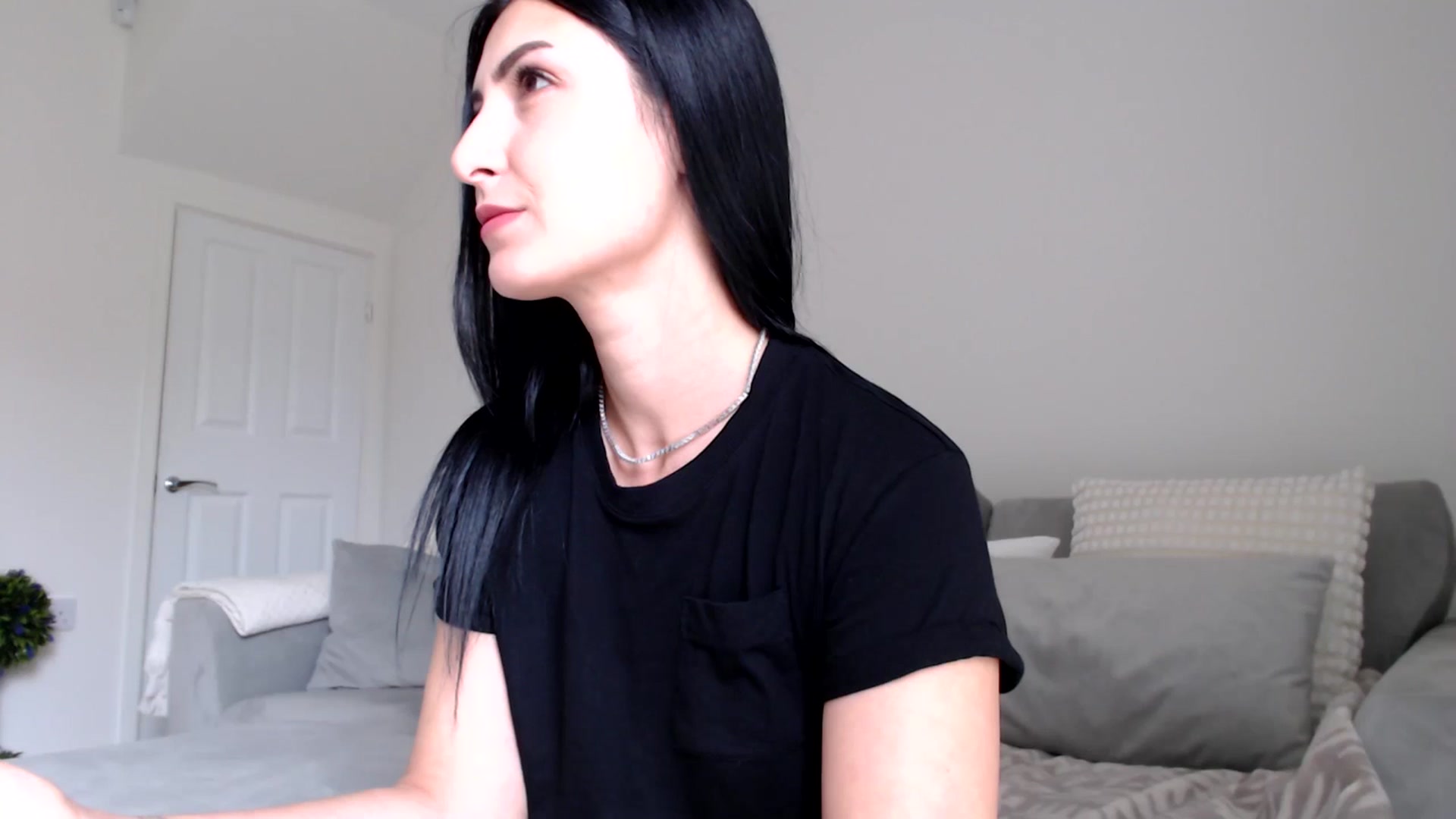 Gallery image thumbnail from LeahIson's myfreecams stream on, 06/04/2024, 10:57 image 8 of 20