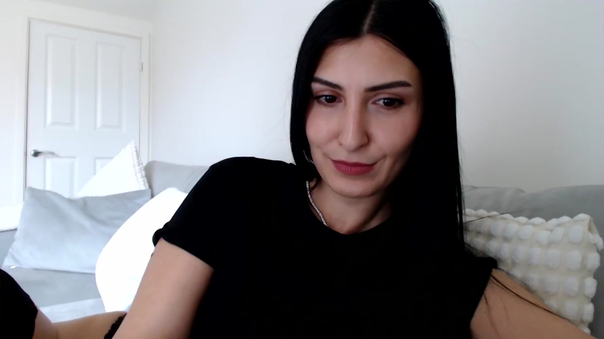 Gallery image thumbnail from LeahIson's myfreecams stream on, 06/04/2024, 10:57 image 14 of 20