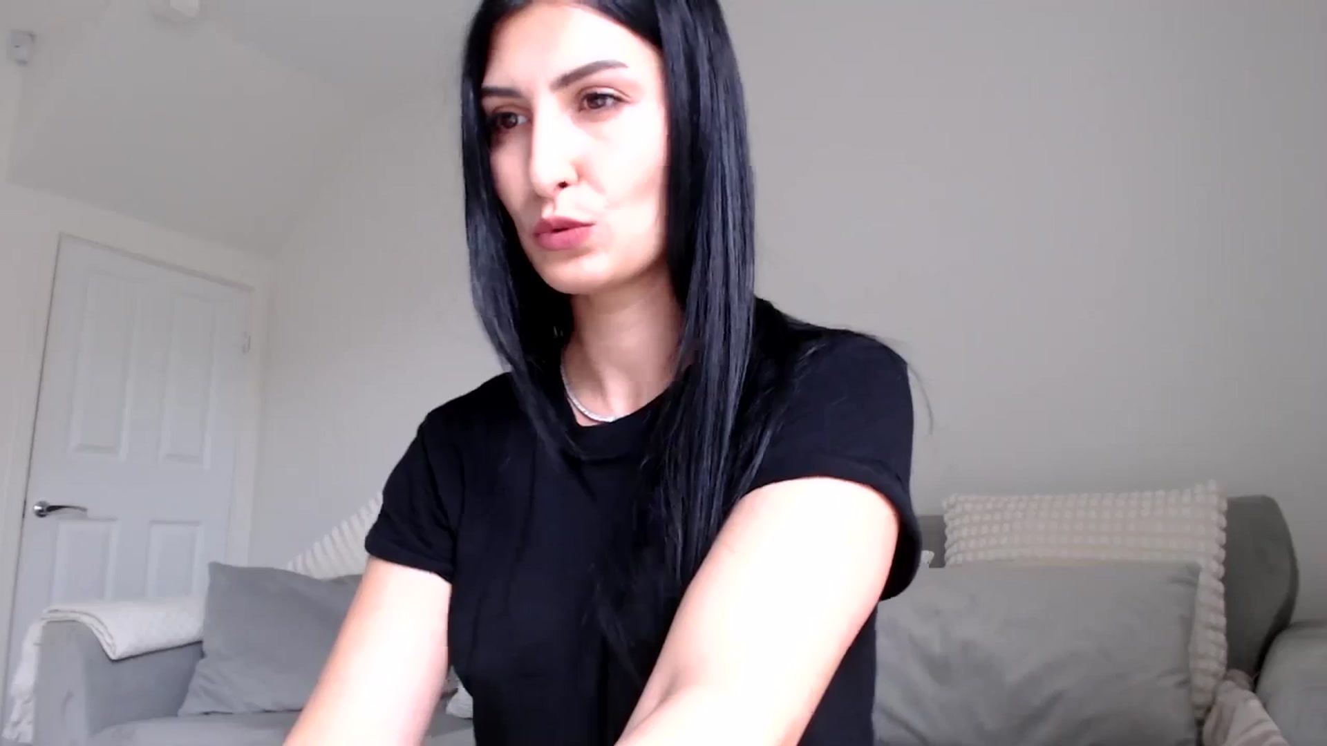 Gallery image thumbnail from LeahIson's myfreecams stream on, 06/04/2024, 10:57 image 2 of 20