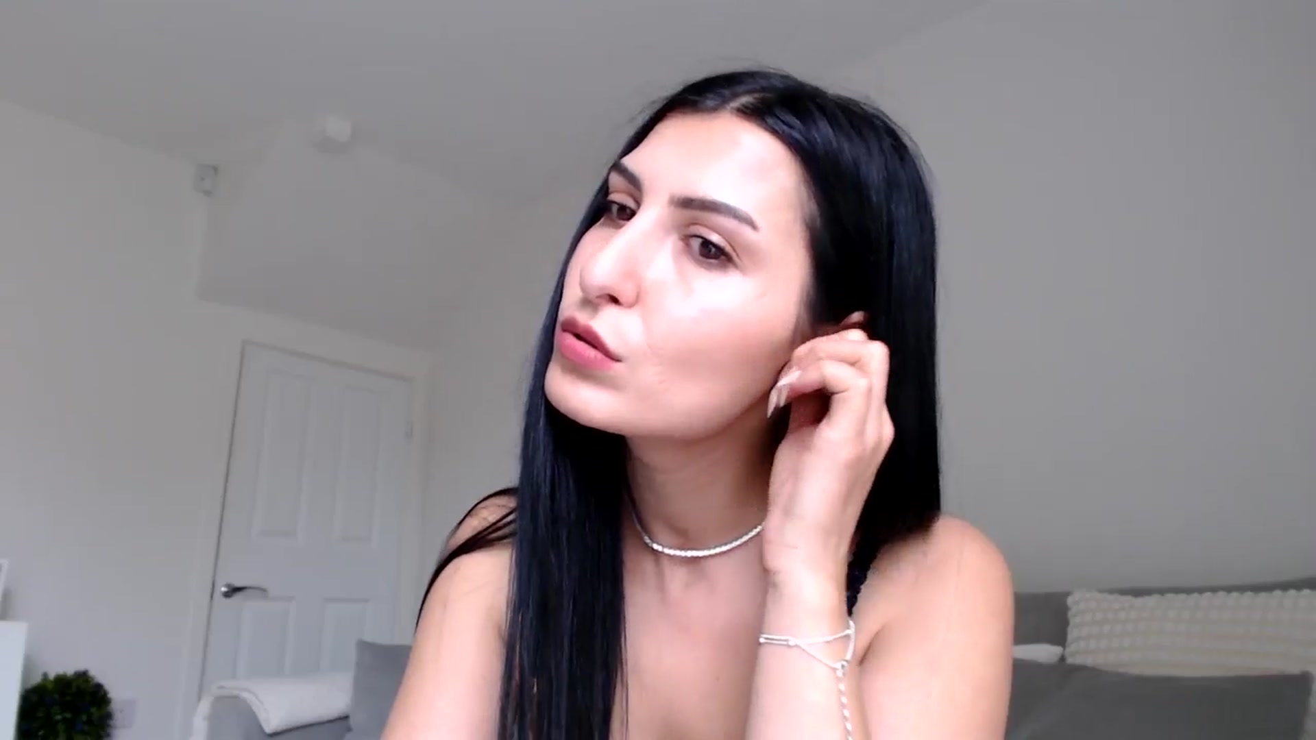 Gallery image thumbnail from LeahIson's myfreecams stream on, 06/04/2024, 11:48 image 17 of 20
