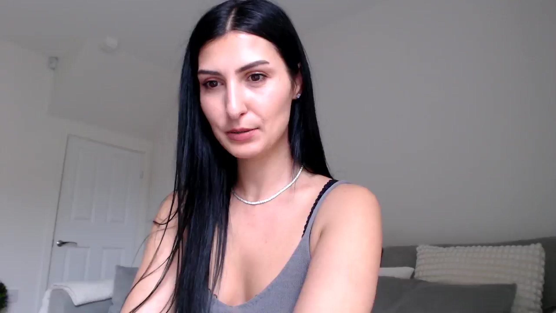Gallery image thumbnail from LeahIson's myfreecams stream on, 06/04/2024, 13:14 image 2 of 20