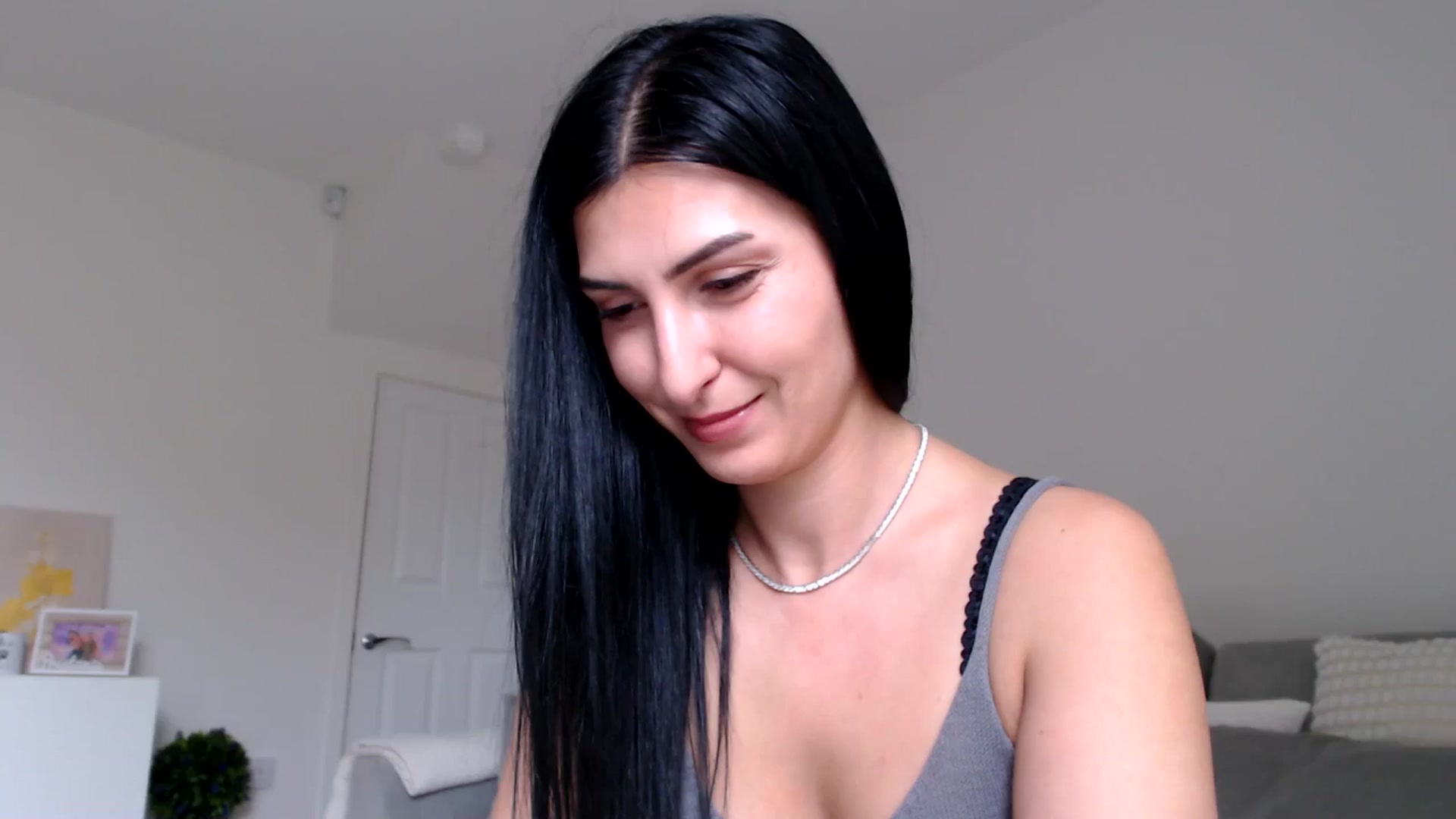 Gallery image thumbnail from LeahIson's myfreecams stream on, 06/04/2024, 13:14 image 1 of 20