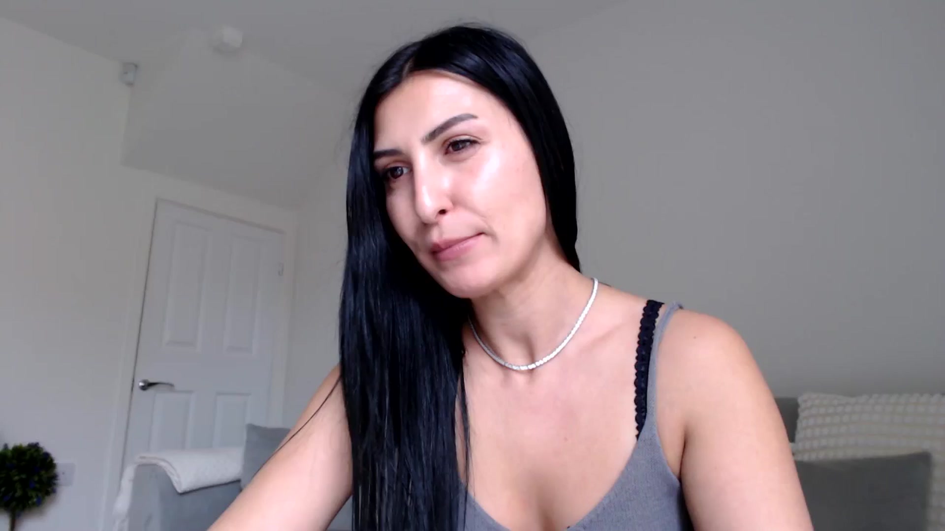 Gallery image thumbnail from LeahIson's myfreecams stream on, 06/04/2024, 13:14 image 16 of 20