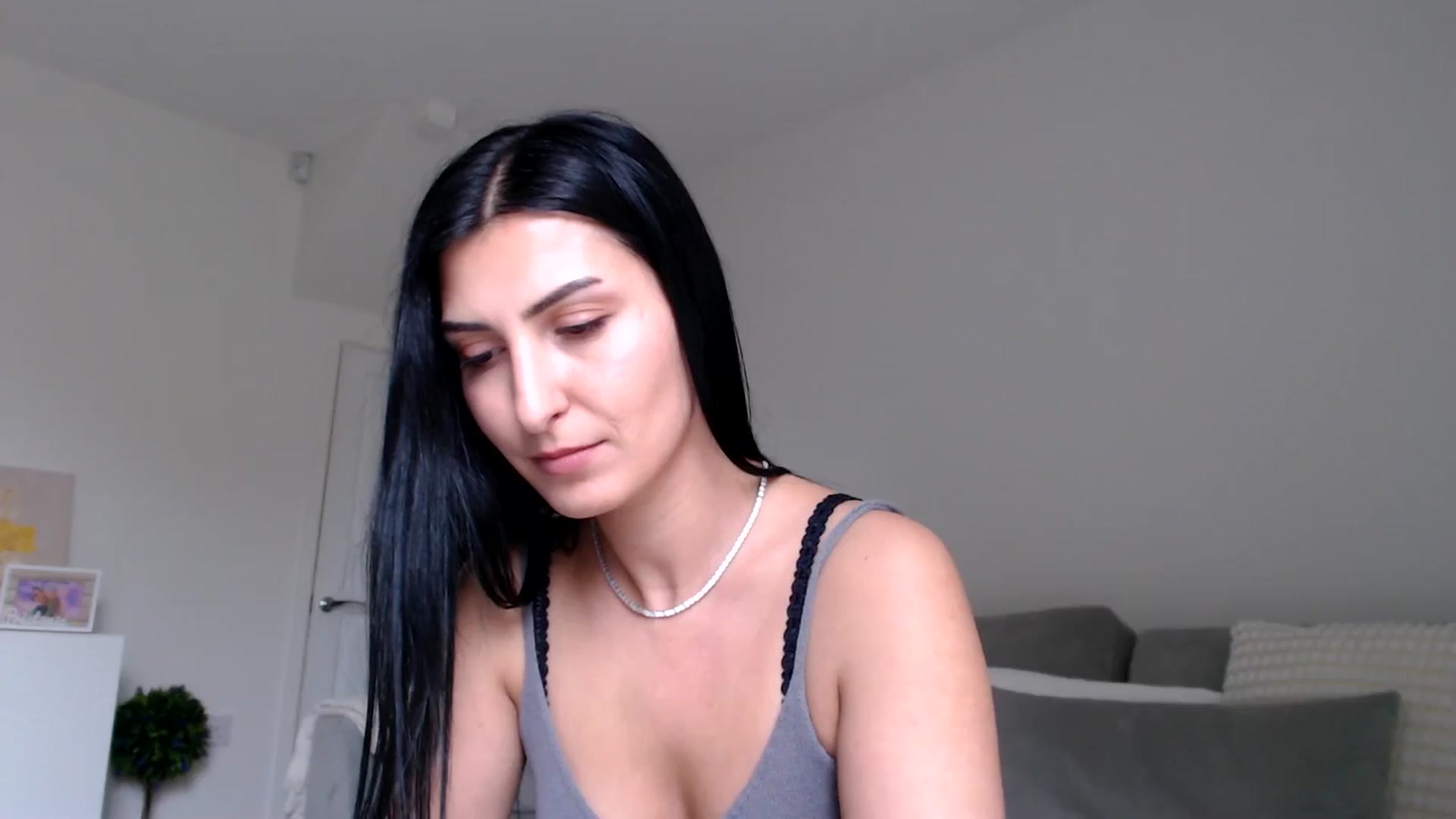 Gallery image thumbnail from LeahIson's myfreecams stream on, 06/04/2024, 13:14 image 13 of 20
