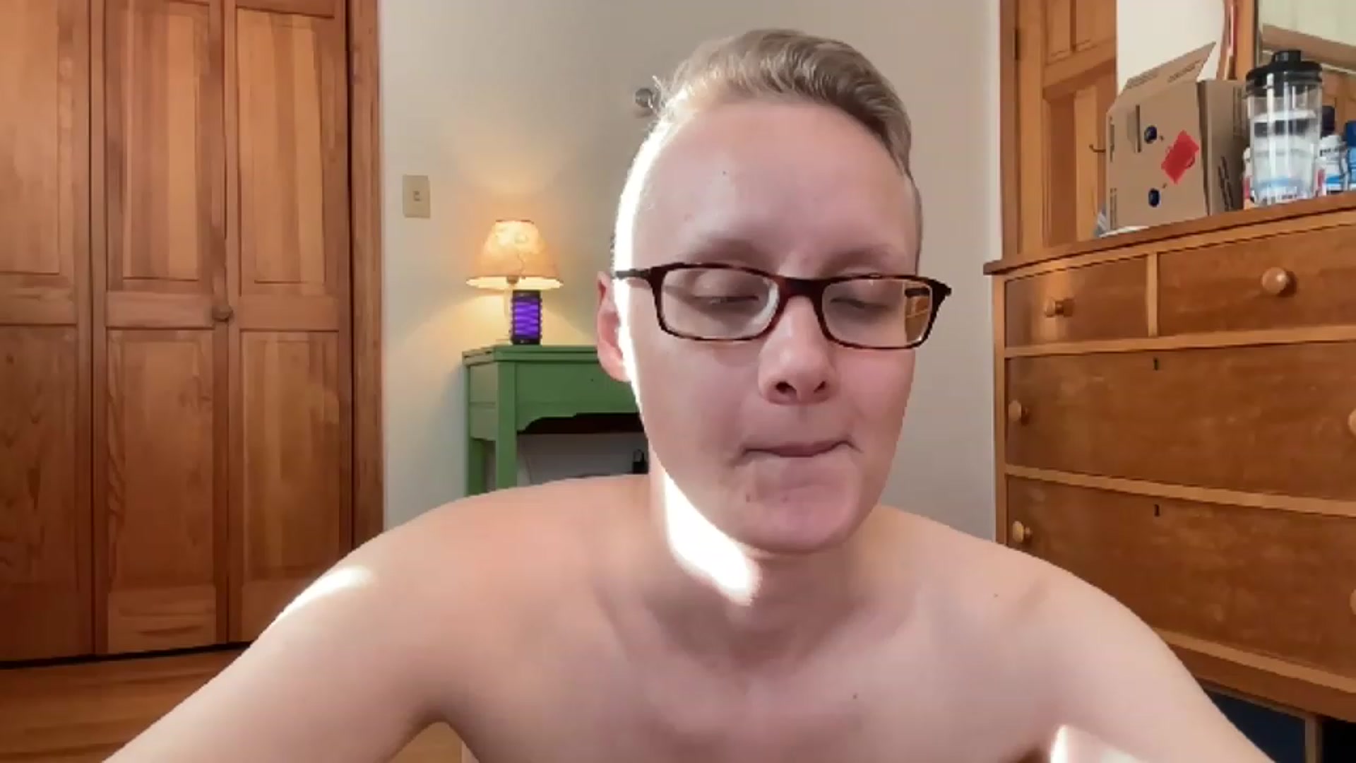 Gallery image thumbnail from LeahWilde's myfreecams stream on, 11/14/2022, 16:33 image 14 of 20