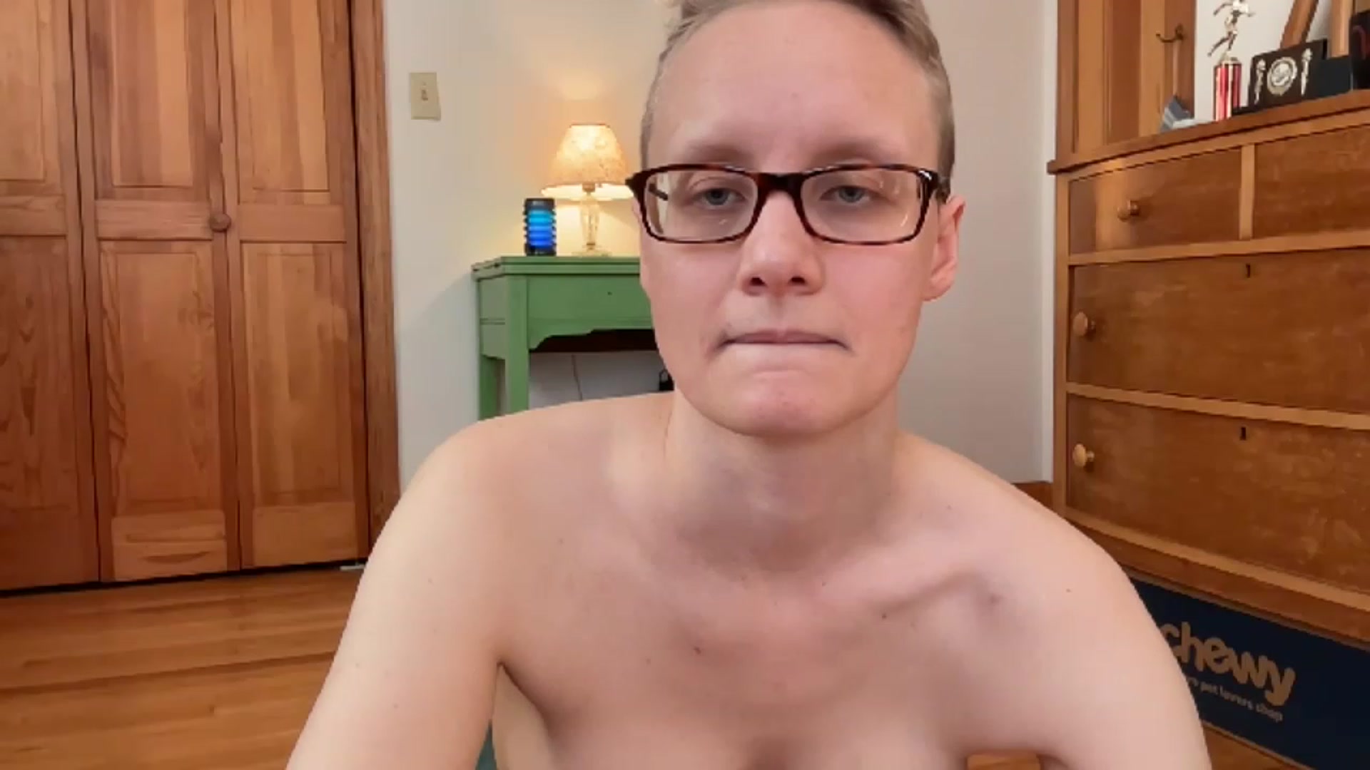 Gallery image thumbnail from LeahWilde's myfreecams stream on, 11/19/2022, 17:14 image 11 of 20