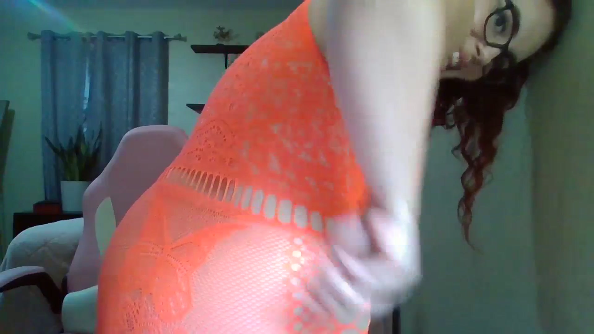Gallery image thumbnail from Leah_Maeve's myfreecams stream on, 01/02/2024, 09:21 image 5 of 20