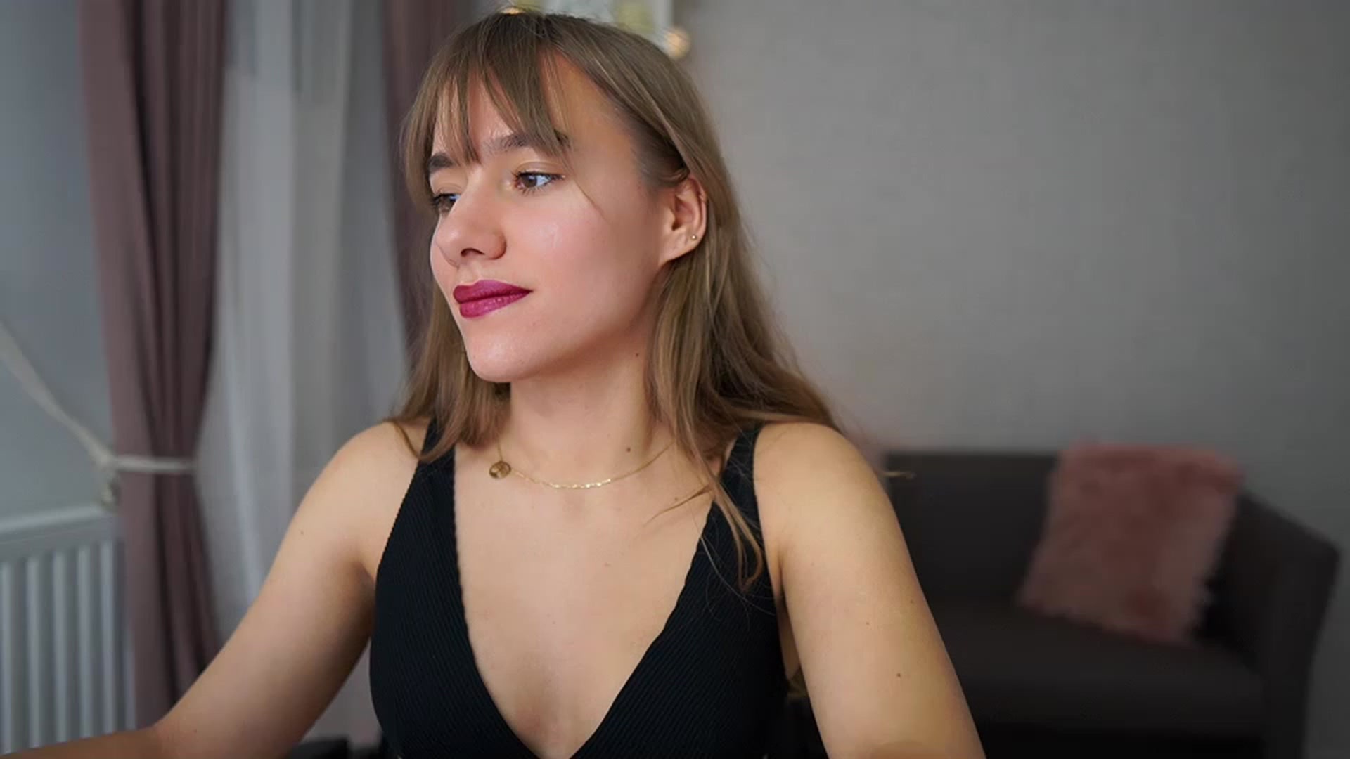 Gallery image thumbnail from Leah__Gotti1's myfreecams stream on, 01/31/2023, 12:06 image 16 of 20