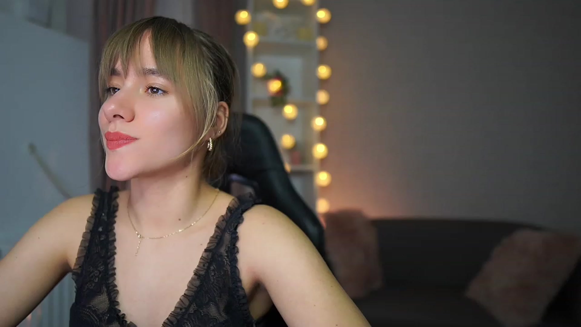Gallery image thumbnail from Leah__Gotti1's myfreecams stream on, 02/14/2023, 11:34 image 19 of 20