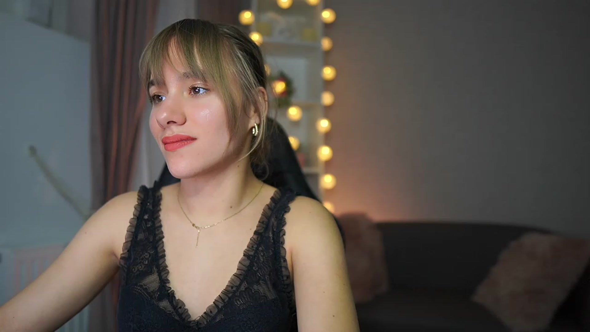 Gallery image thumbnail from Leah__Gotti1's myfreecams stream on, 02/14/2023, 11:34 image 9 of 20