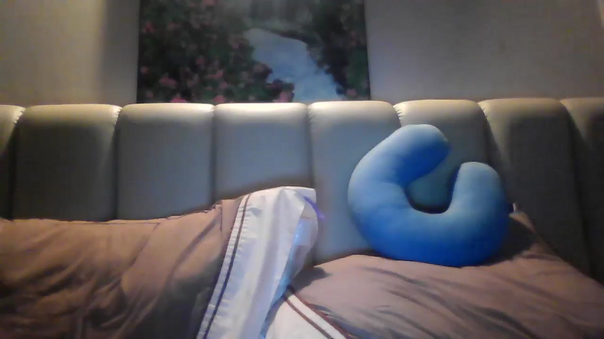 Gallery image thumbnail from Leahahaha's myfreecams stream on, 03/12/2024, 17:56 image 5 of 20