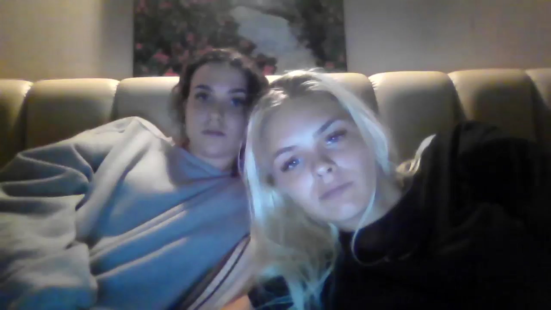Gallery image thumbnail from Leahahaha's myfreecams stream on, 03/12/2024, 17:56 image 9 of 20