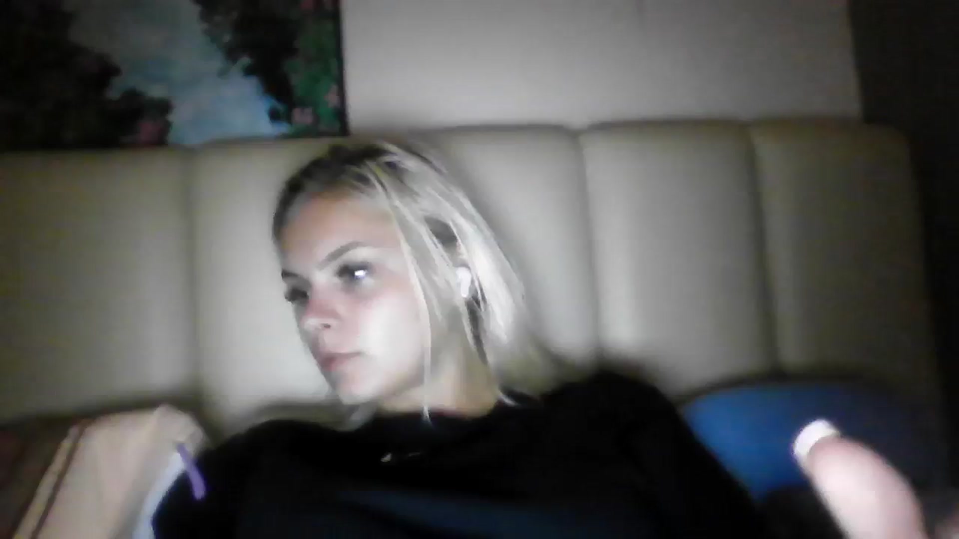 Gallery image thumbnail from Leahahaha's myfreecams stream on, 03/12/2024, 20:20 image 10 of 20