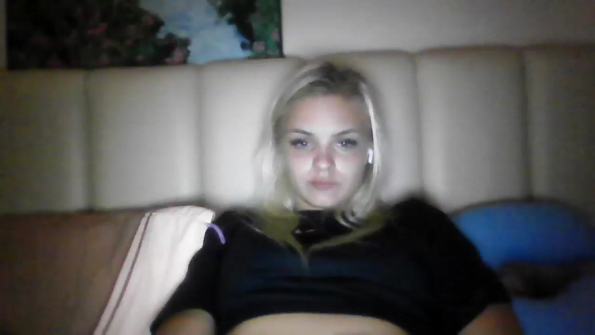 Gallery image thumbnail from Leahahaha's myfreecams stream on, 03/12/2024, 20:20 image 5 of 20