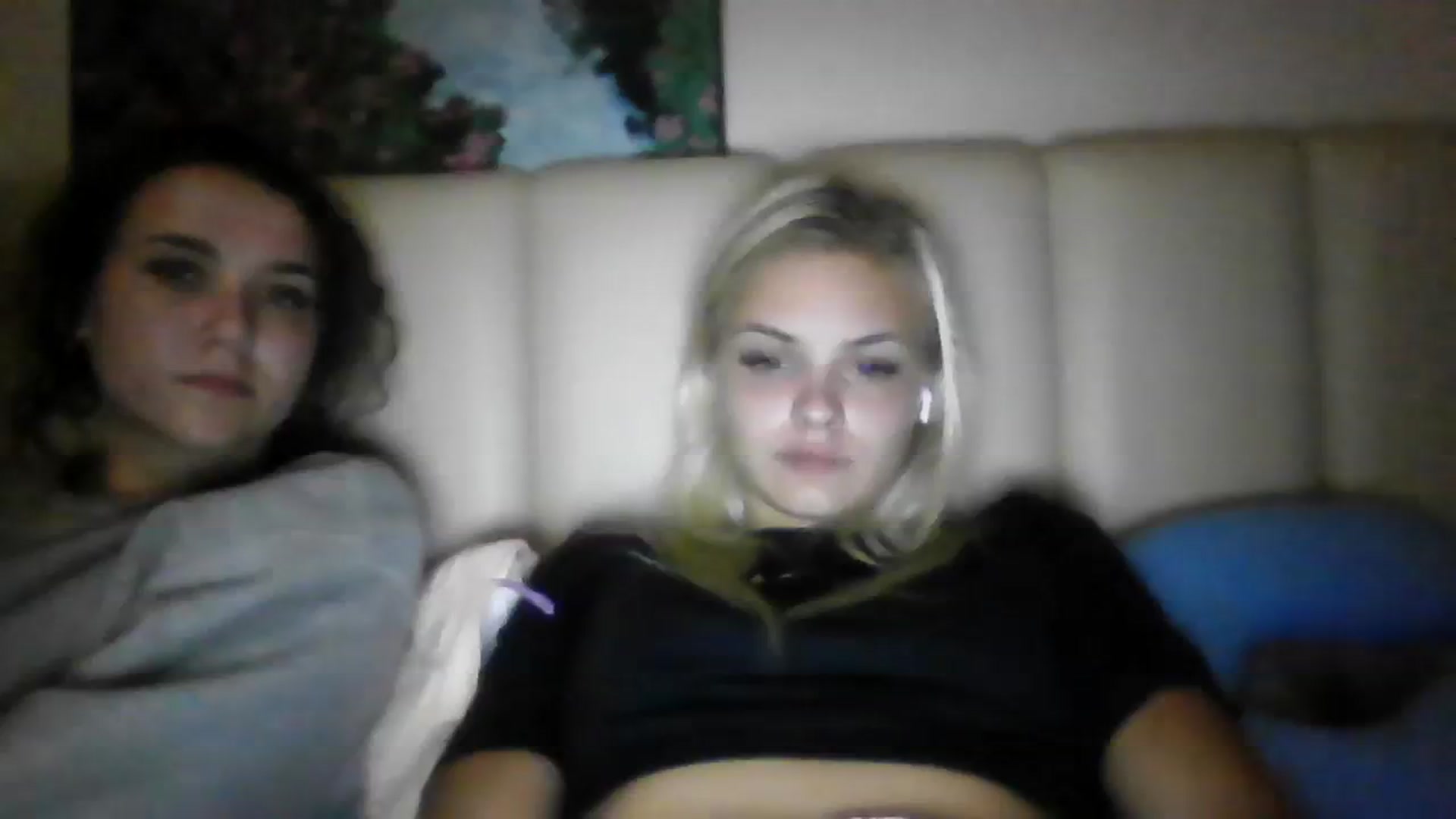 Gallery image thumbnail from Leahahaha's myfreecams stream on, 03/12/2024, 20:20 image 7 of 20