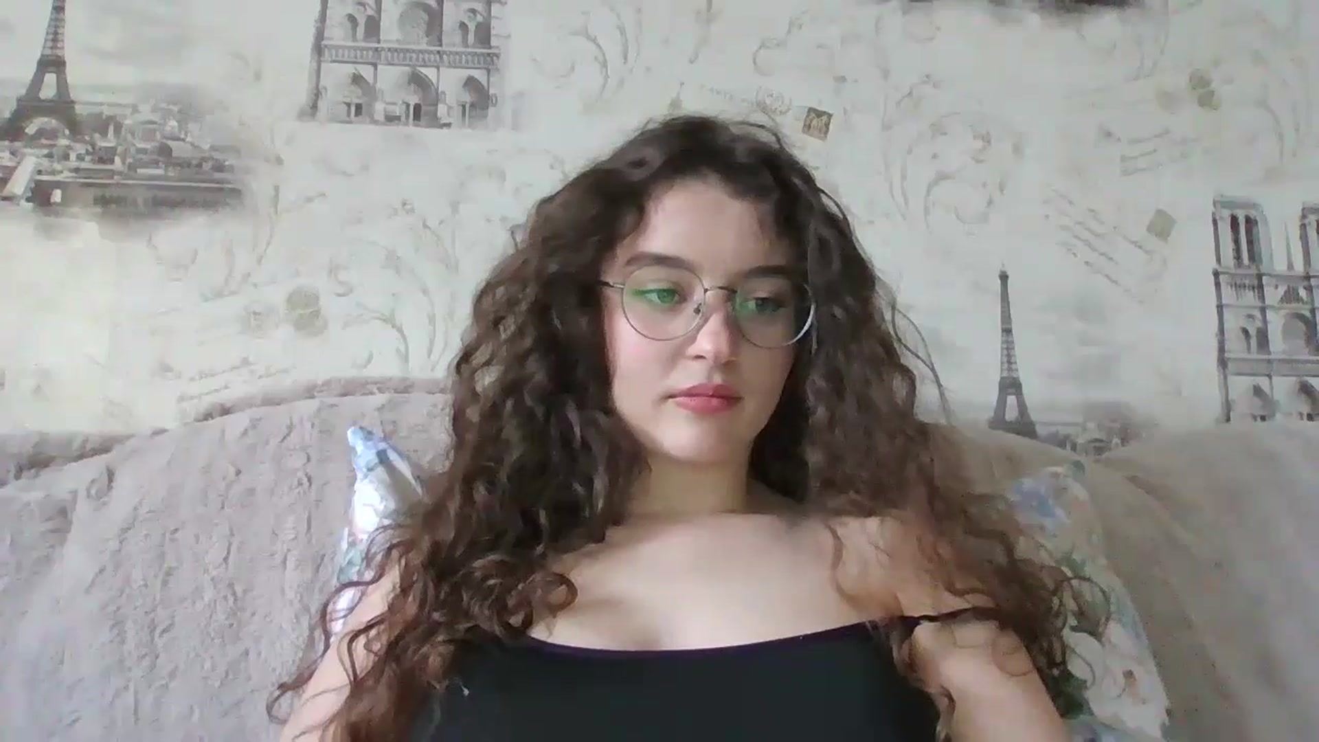 Gallery image thumbnail from LeanaMay's myfreecams stream on, 03/17/2025, 11:31 image 19 of 20