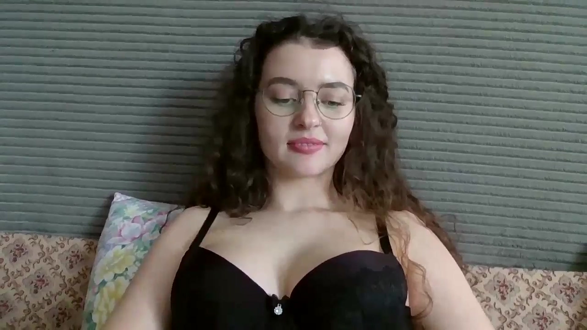 Gallery image thumbnail from LeanaMay's myfreecams stream on, 03/20/2025, 14:26 image 2 of 20