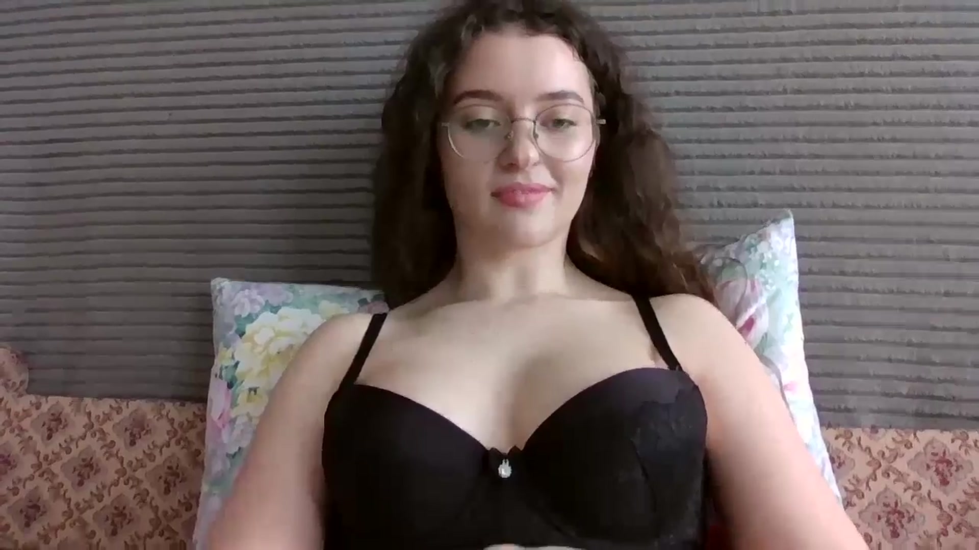 Gallery image thumbnail from LeanaMay's myfreecams stream on, 03/27/2025, 09:53 image 16 of 20