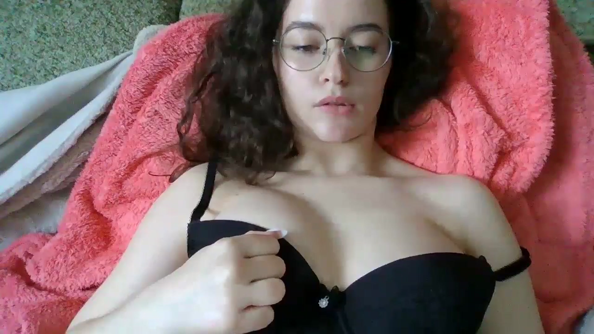 Gallery image thumbnail from LeanaMay's myfreecams stream on, 04/13/2025, 14:31 image 15 of 20