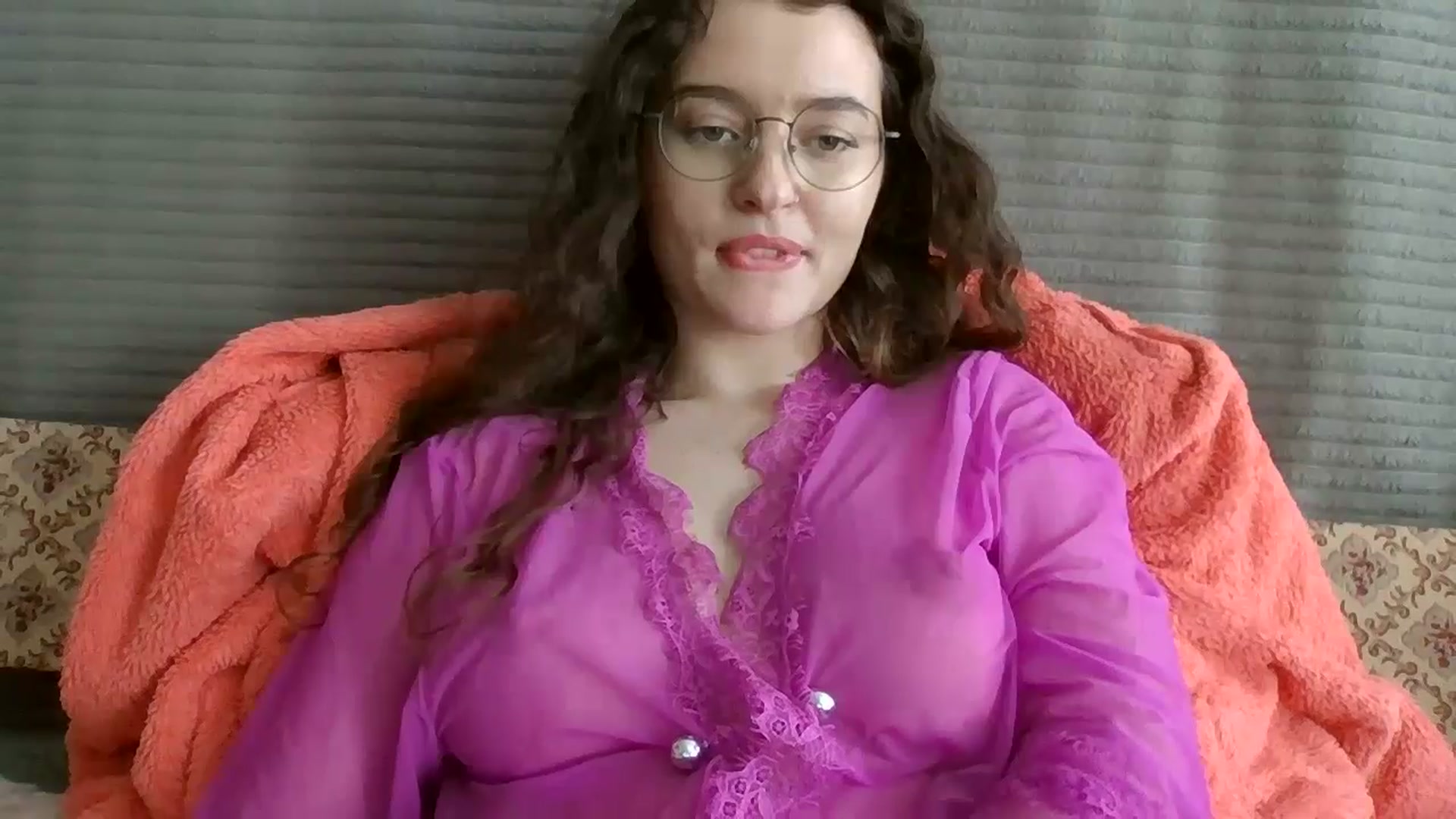 Gallery image thumbnail from LeanaMay's myfreecams stream on, 04/21/2025, 11:50 image 7 of 20